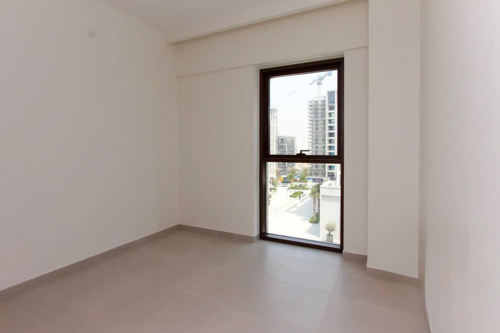 Beach Access | Vacant Now | Chiller Free