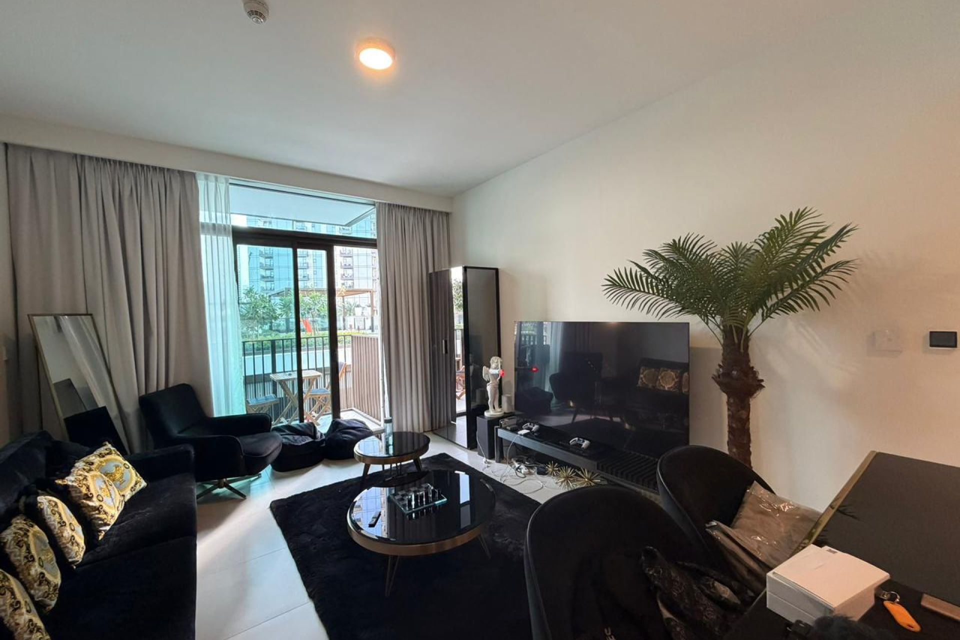 Fully Furnished | Vacant | Low Floor