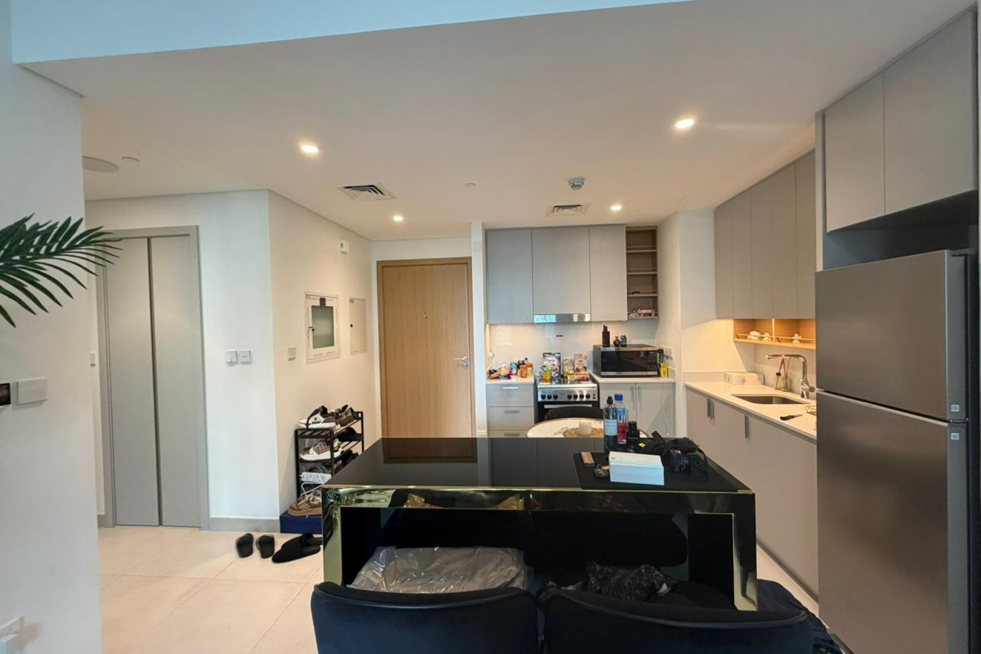 Fully Furnished | Vacant | Low Floor