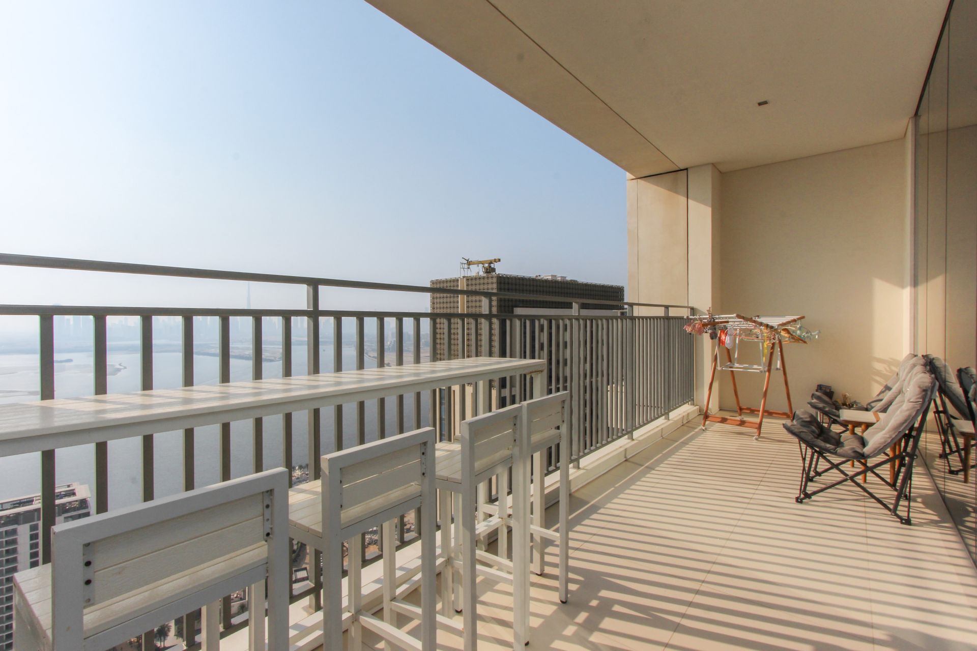 SKYLINE &amp; BURJ VIEW | FURNISHED | HIGH FLOOR