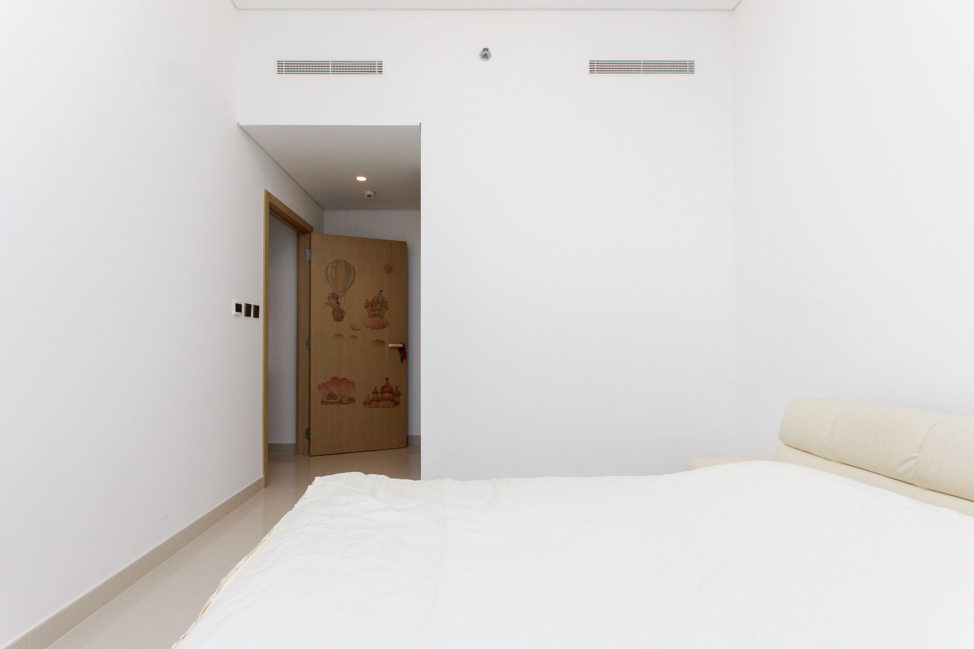 SKYLINE &amp; BURJ VIEW | FURNISHED | HIGH FLOOR