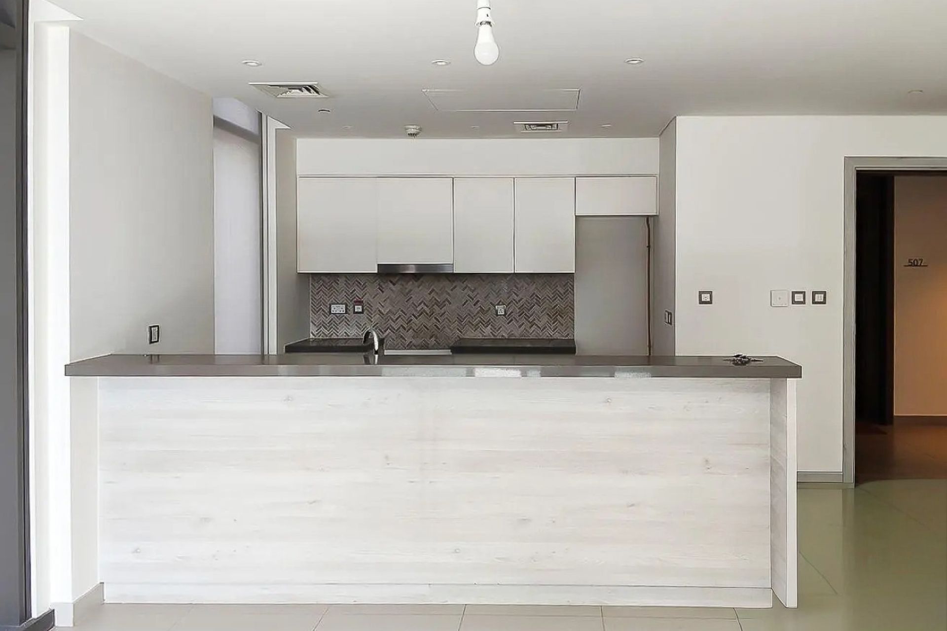 Corner Unit | High Floor | Sea View