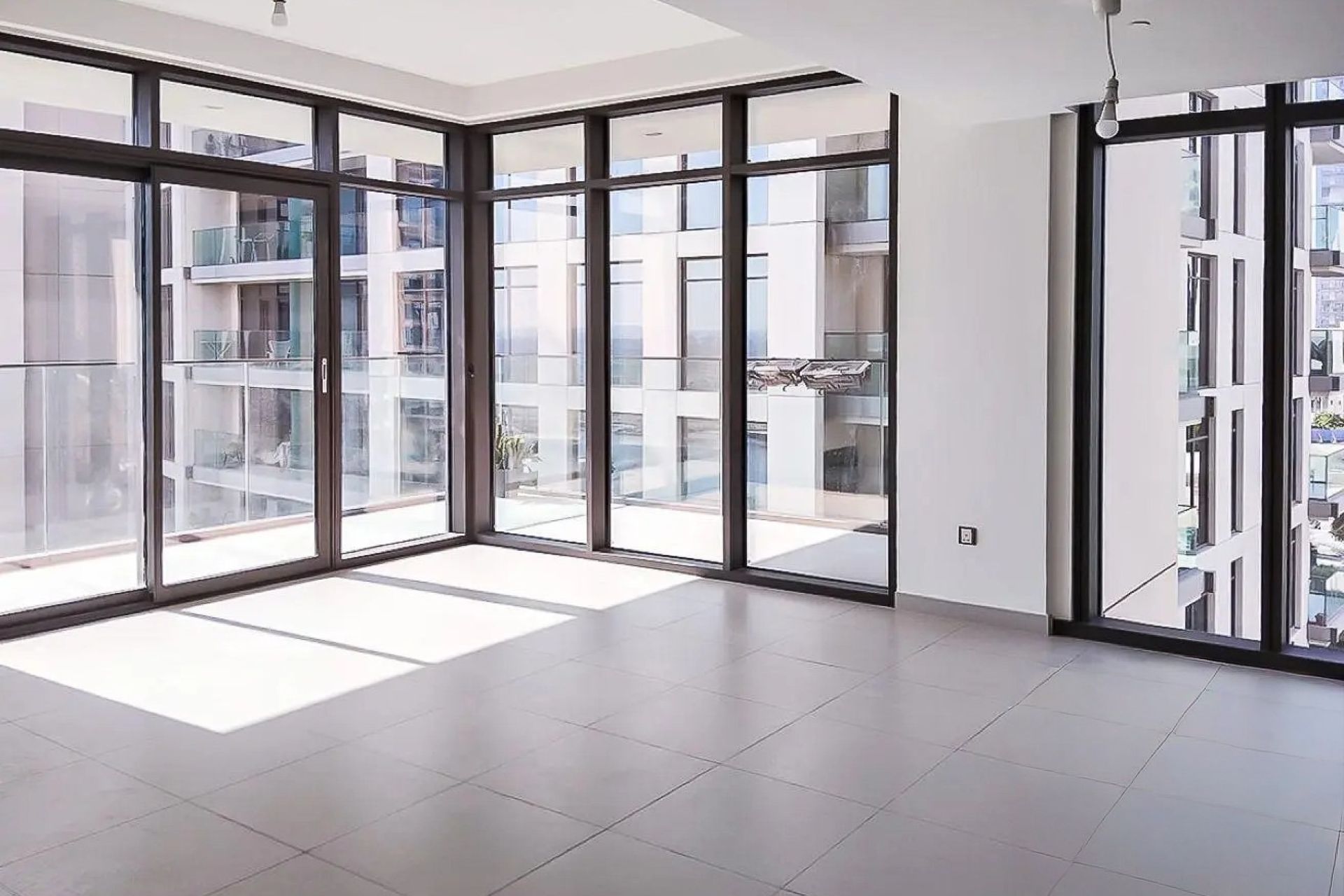 Corner Unit | High Floor | Sea View