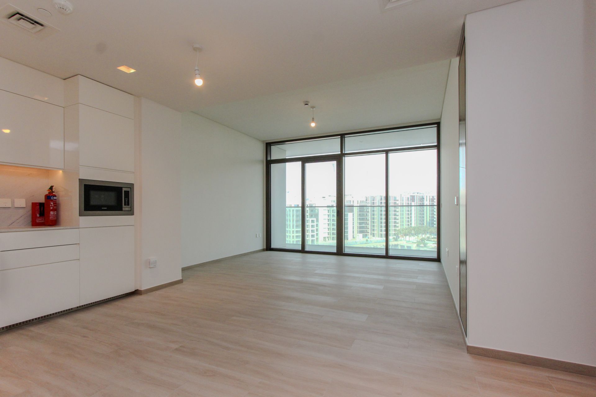 Stunning Views | White Goods | Vacant Soon