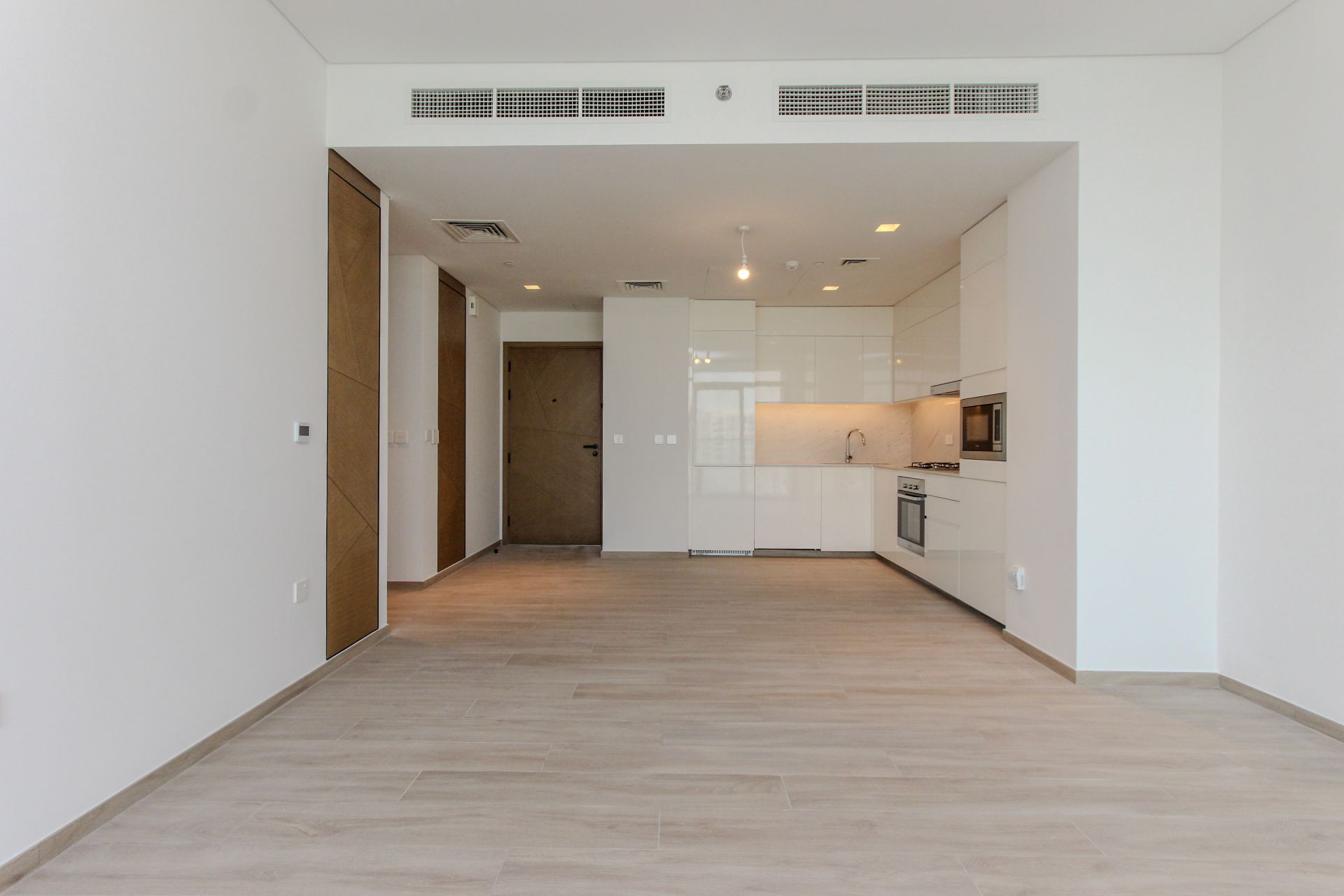 Stunning Views | White Goods | Vacant Soon