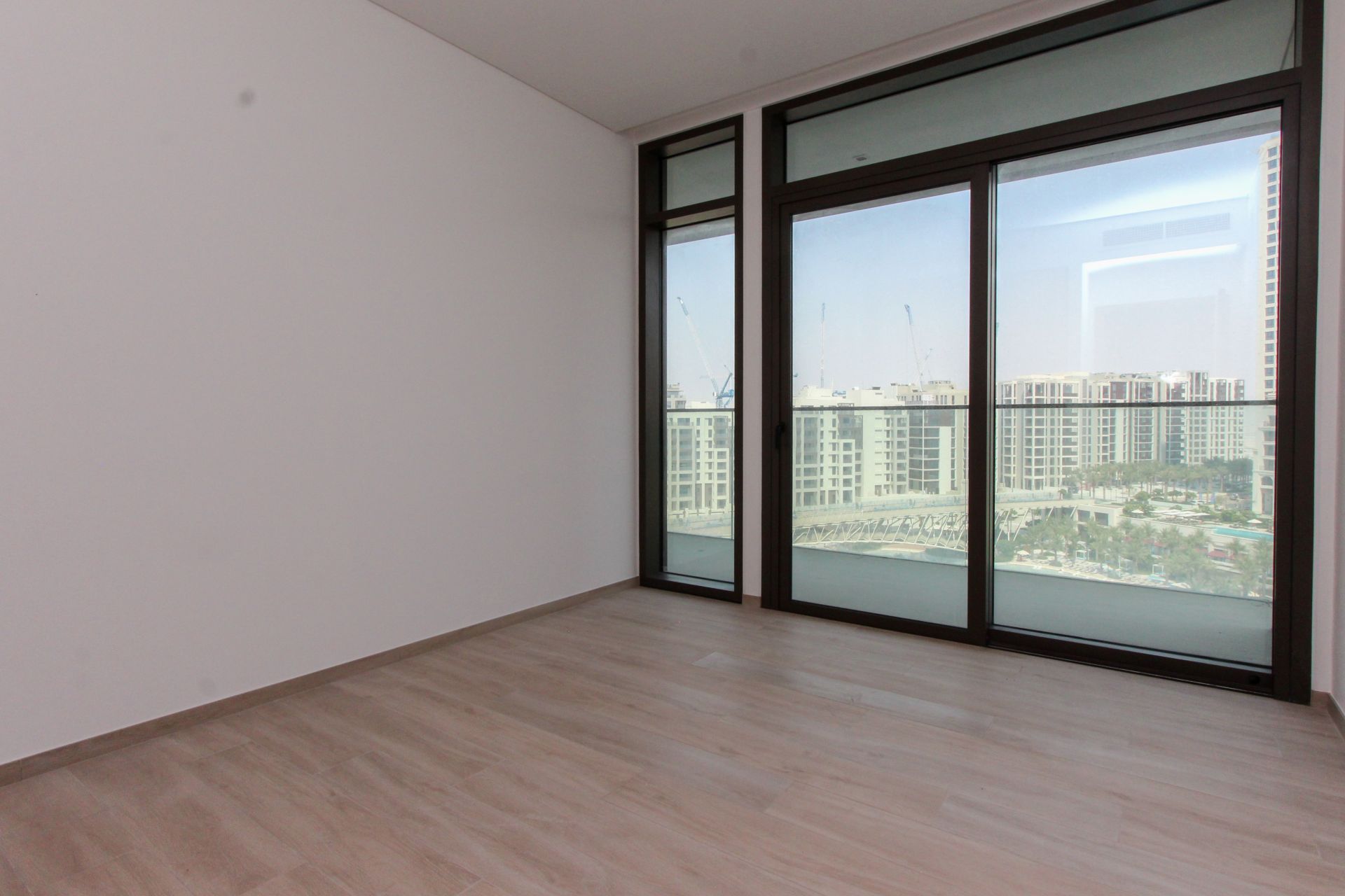 Stunning Views | White Goods | Vacant Soon