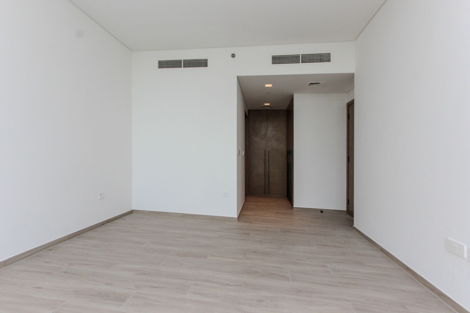 Stunning Views | White Goods | Vacant Soon