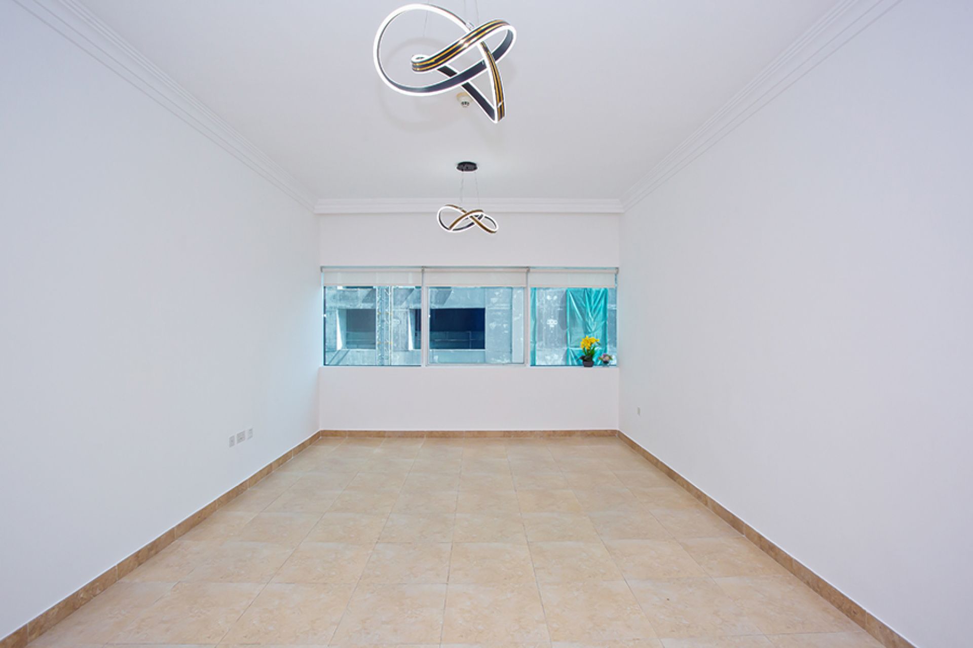 HIGH FLOOR | BIG LAYOUT | CLOSE TO TRAM STATION