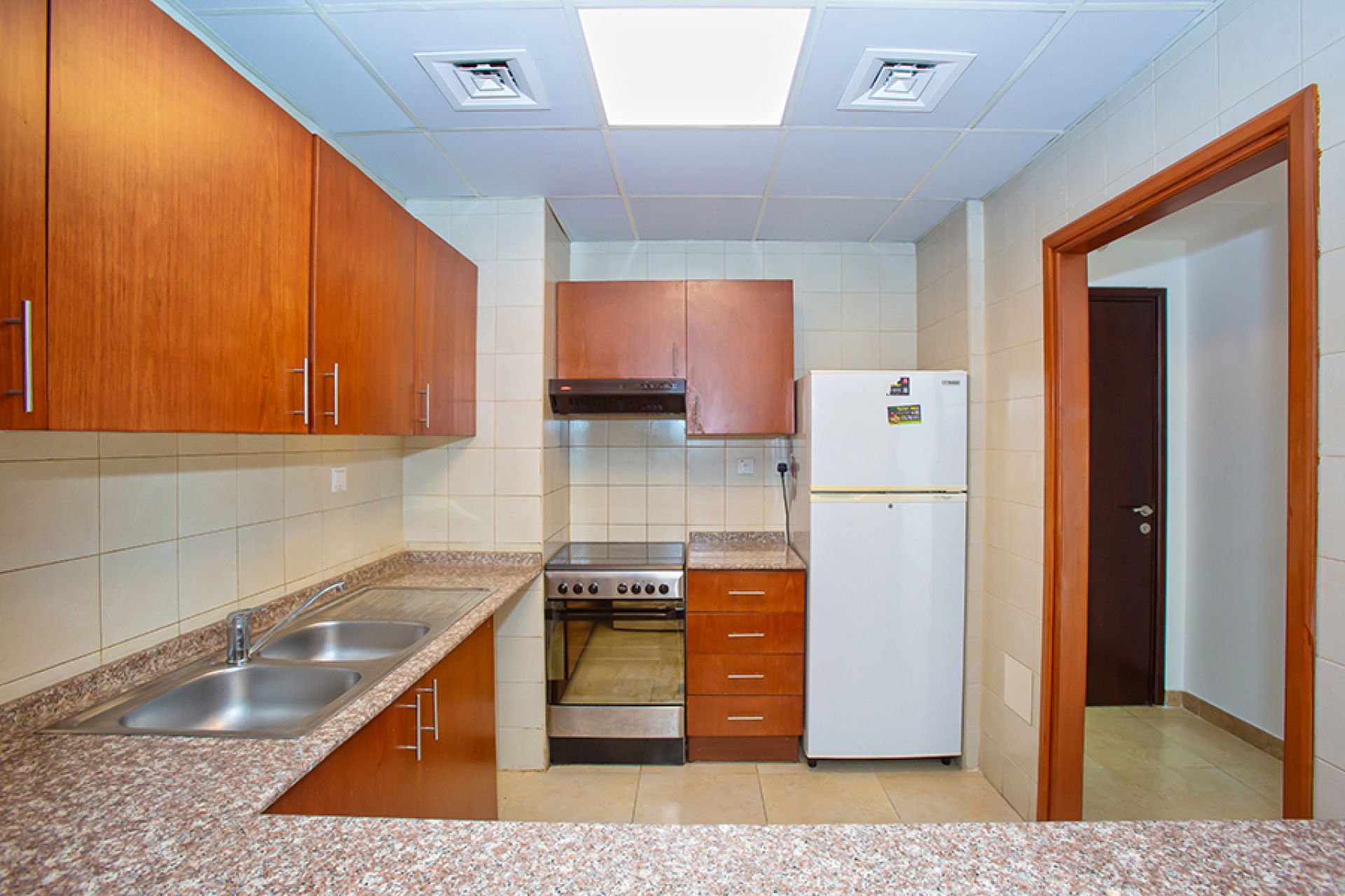 HIGH FLOOR | BIG LAYOUT | CLOSE TO TRAM STATION