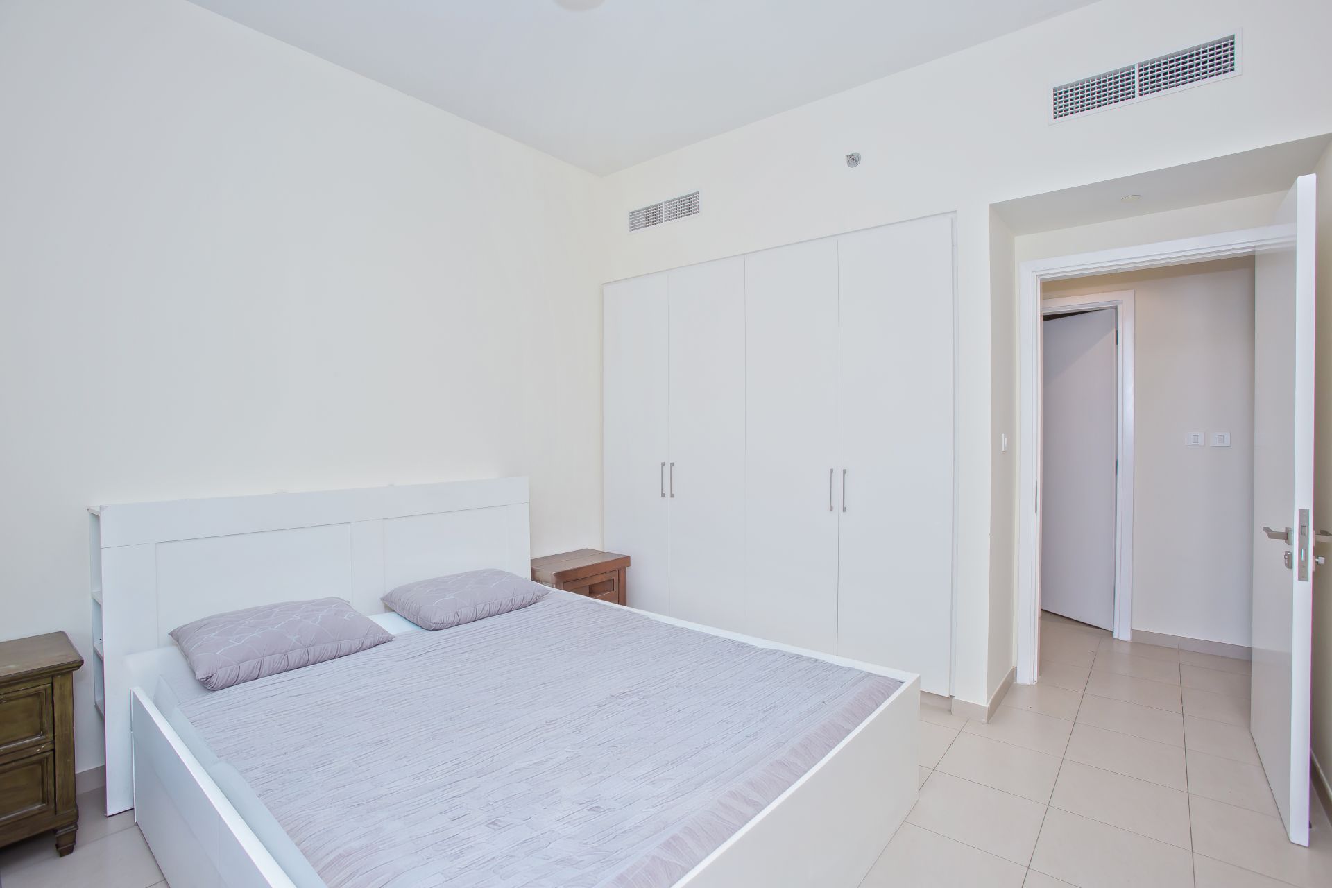 HUGE TERRACE | BIG LAYOUT | VACANT