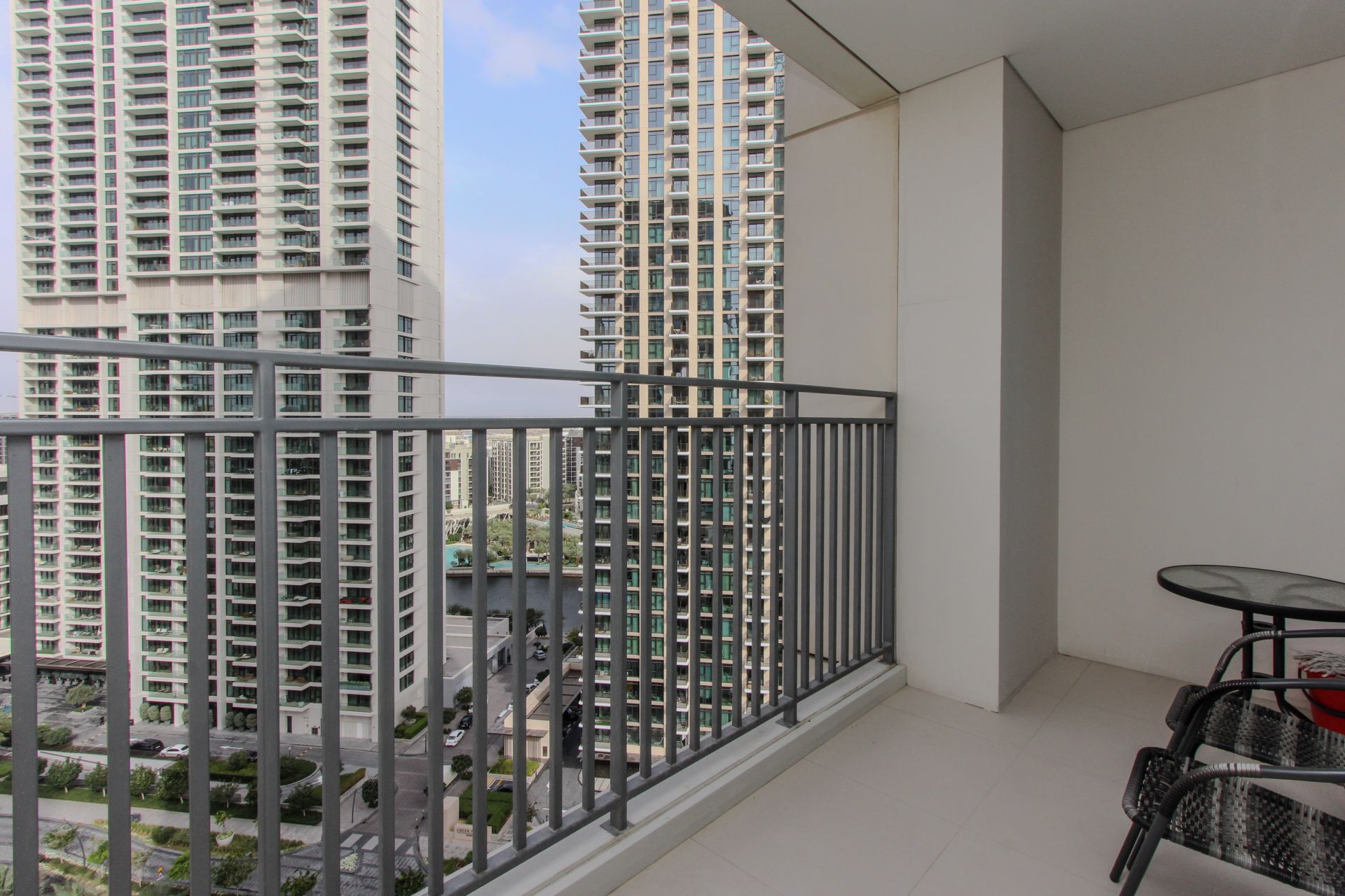 SPACIOUS FURNISHED APARTMENT | OPEN VIEW | VACANT