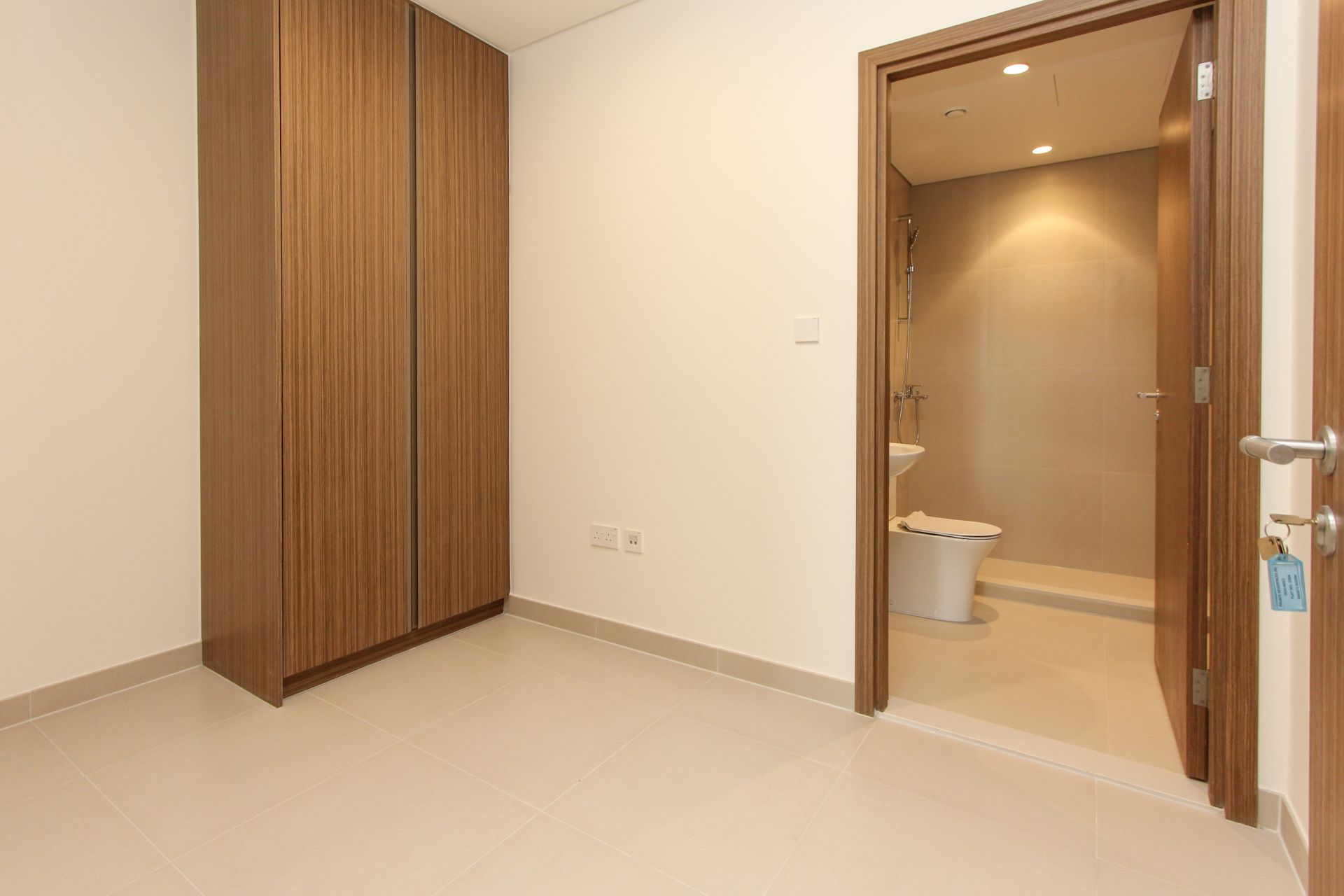 Corner Unit | Lagoon View | Brand New