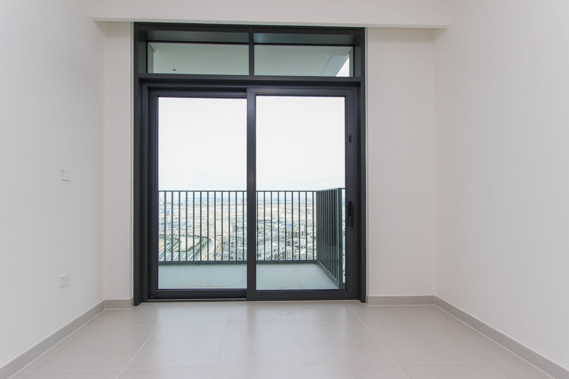 Corner Unit | Lagoon View | Brand New