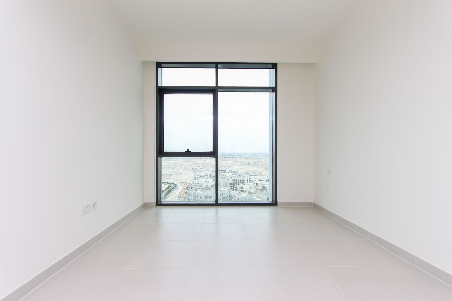 Corner Unit | Lagoon View | Brand New