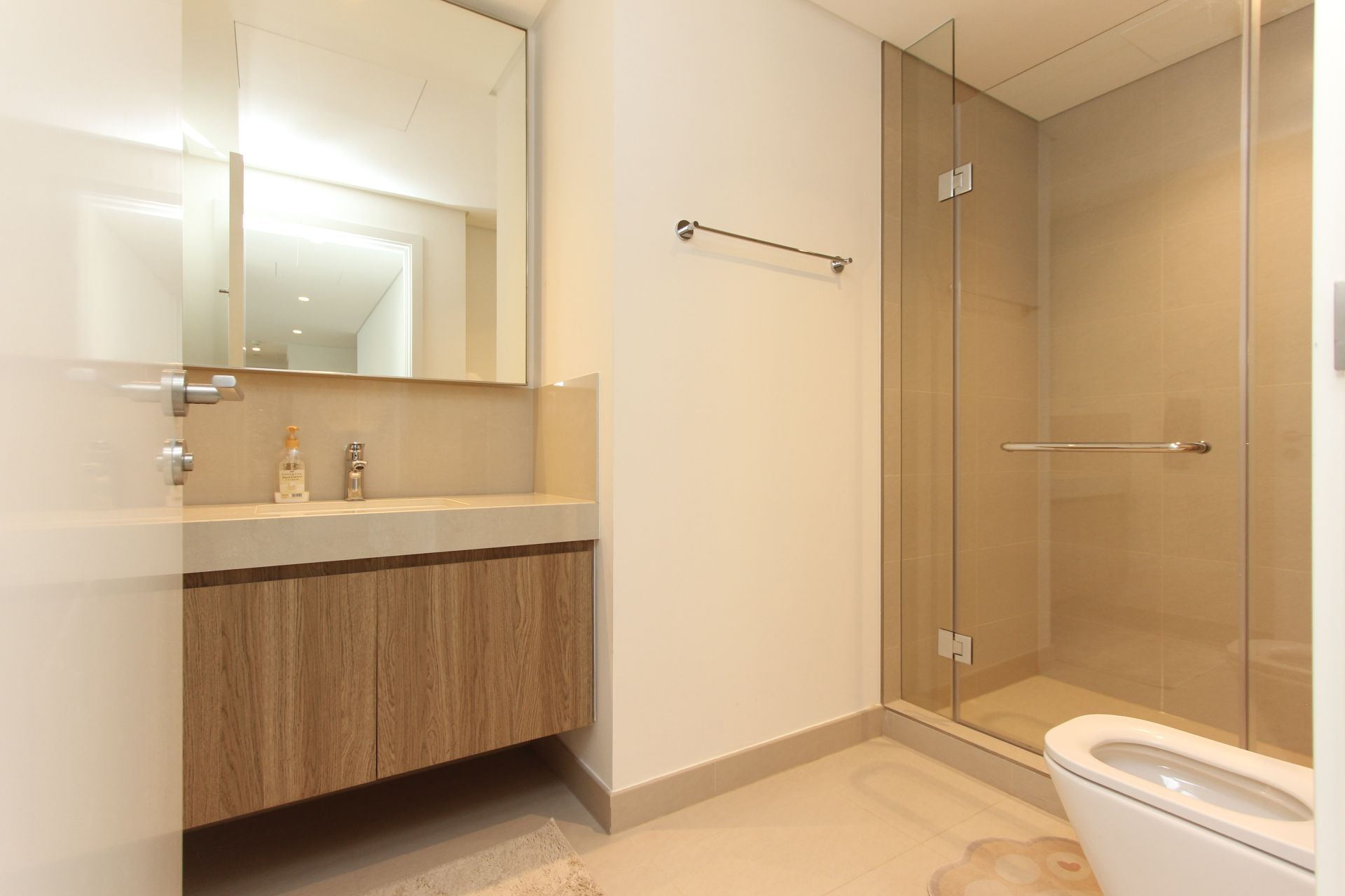 Burj Khalifa and Fountain View | Chiller Free