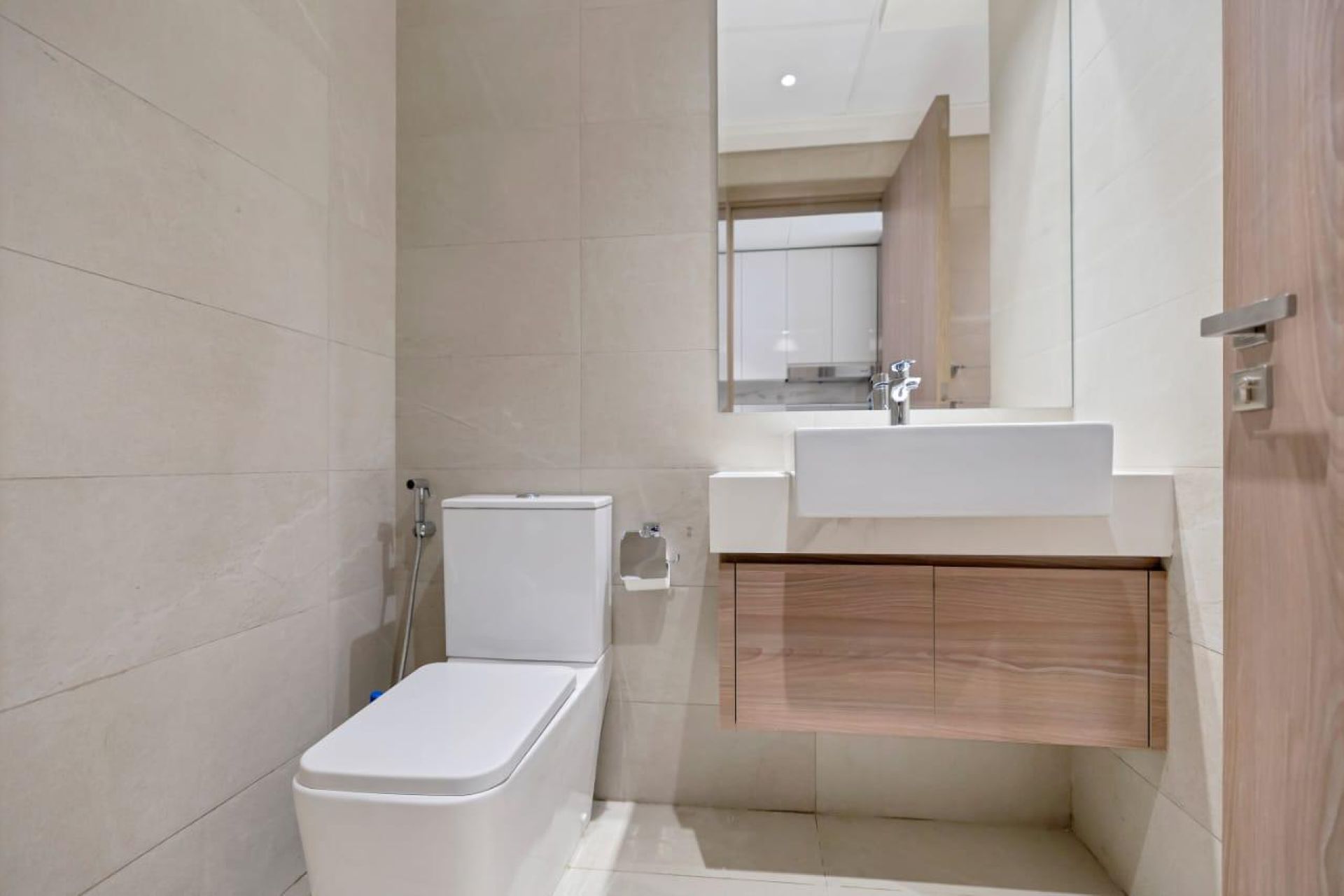 VACANT| READY TO MOVE | FULLY FURNISHED