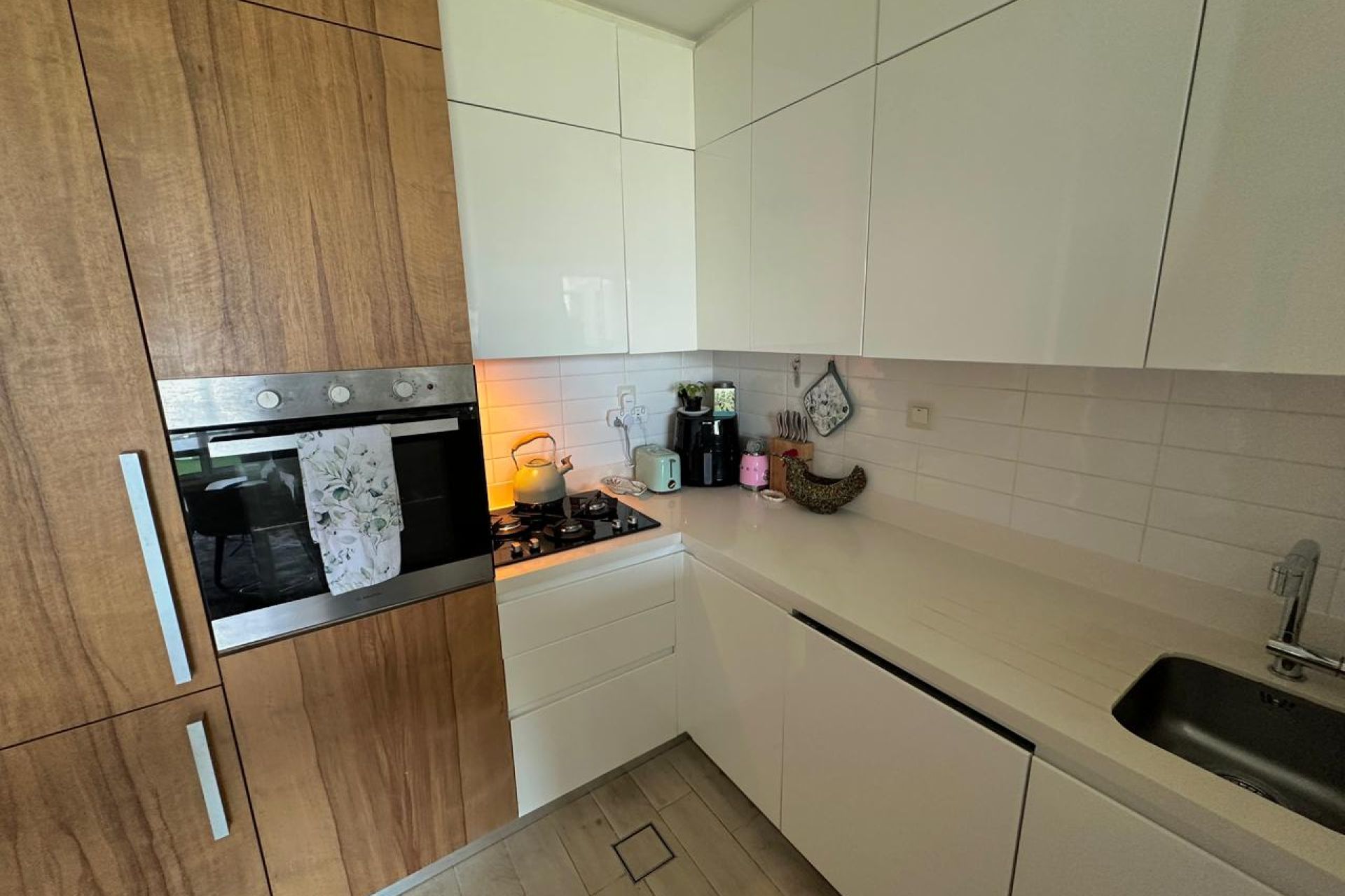 Fully Furnished | Pool Facing | Large layout