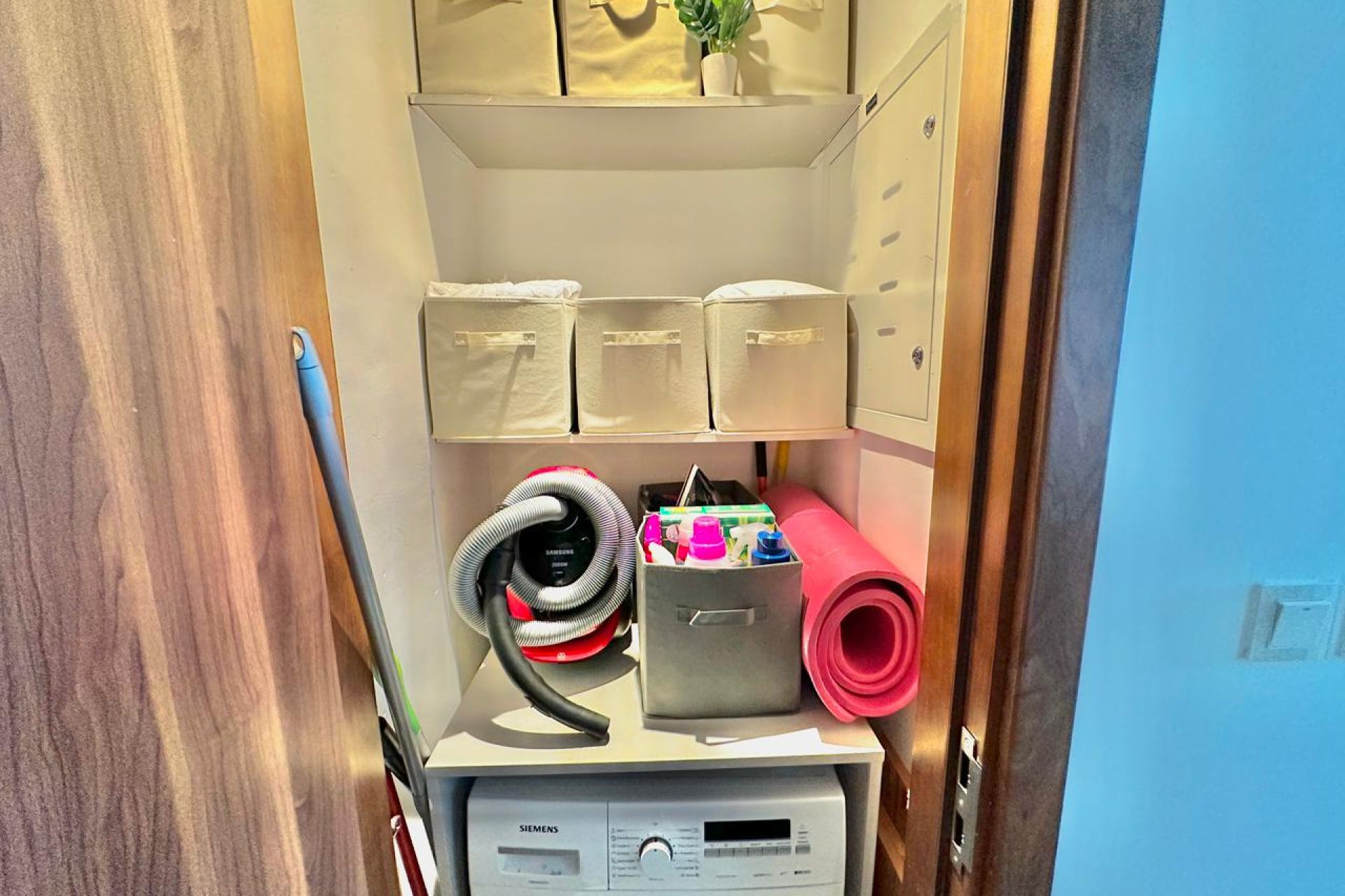 Fully Furnished | Pool Facing | Large layout