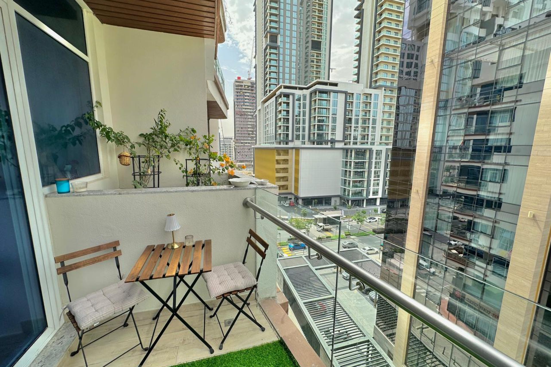 Fully Furnished | Pool Facing | Large layout