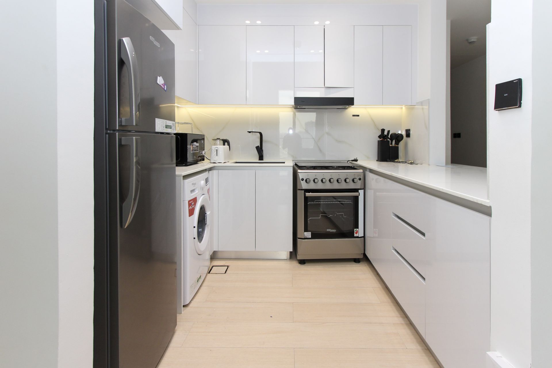 Corner Unit | Fully Furnished | Vacant