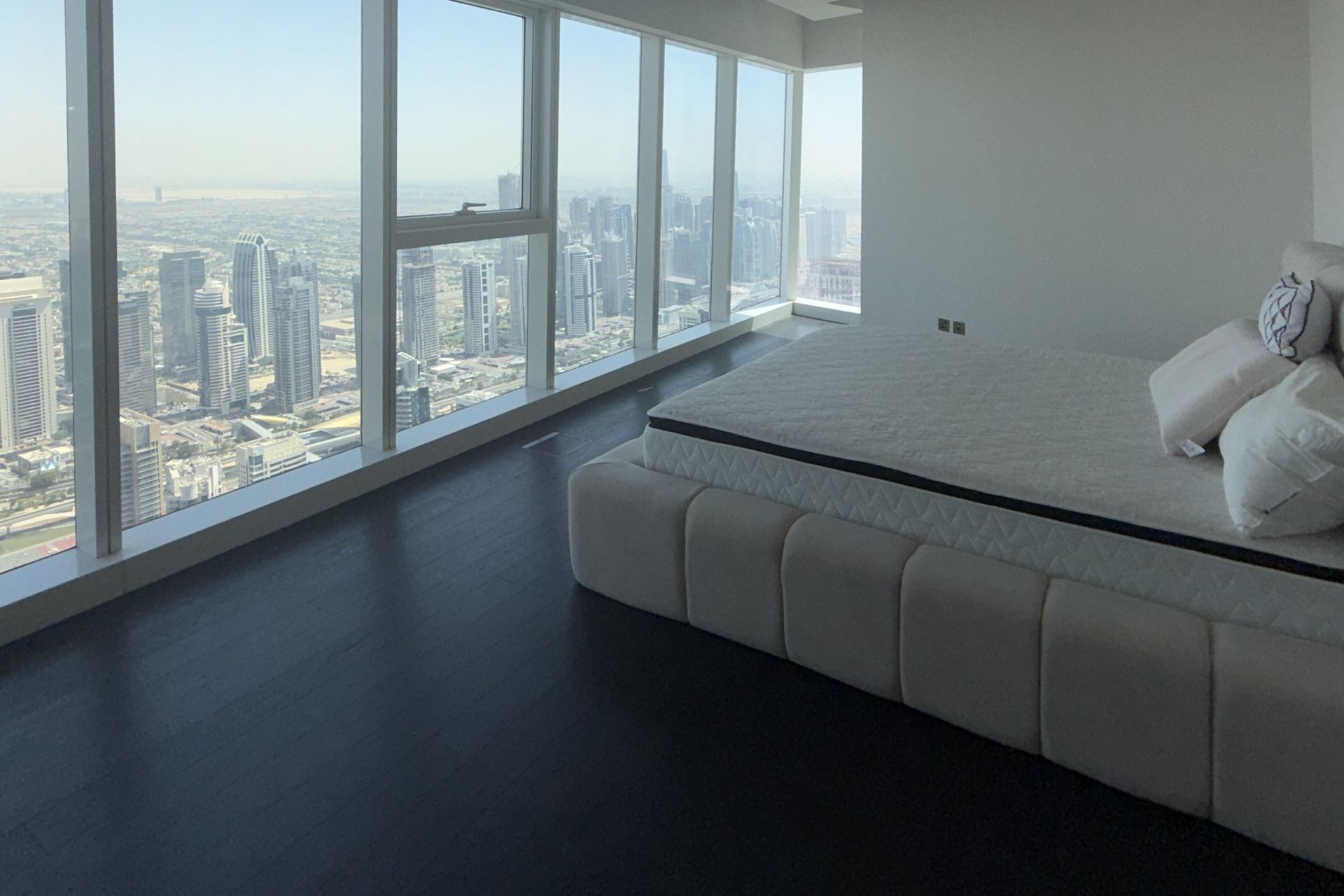 Upgraded | Vacant | Marina View