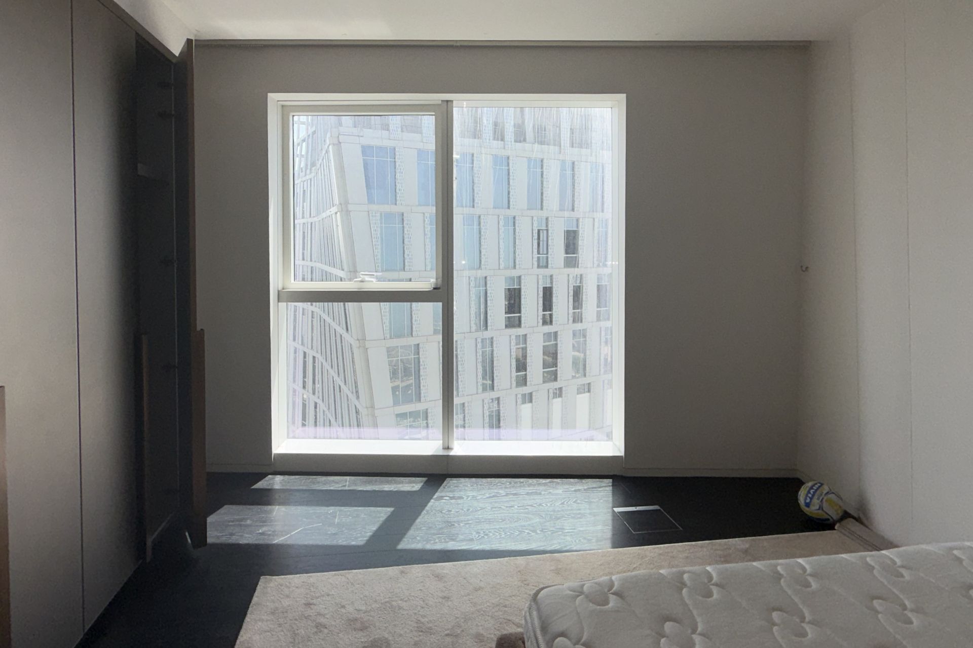 Upgraded | Vacant | Marina View