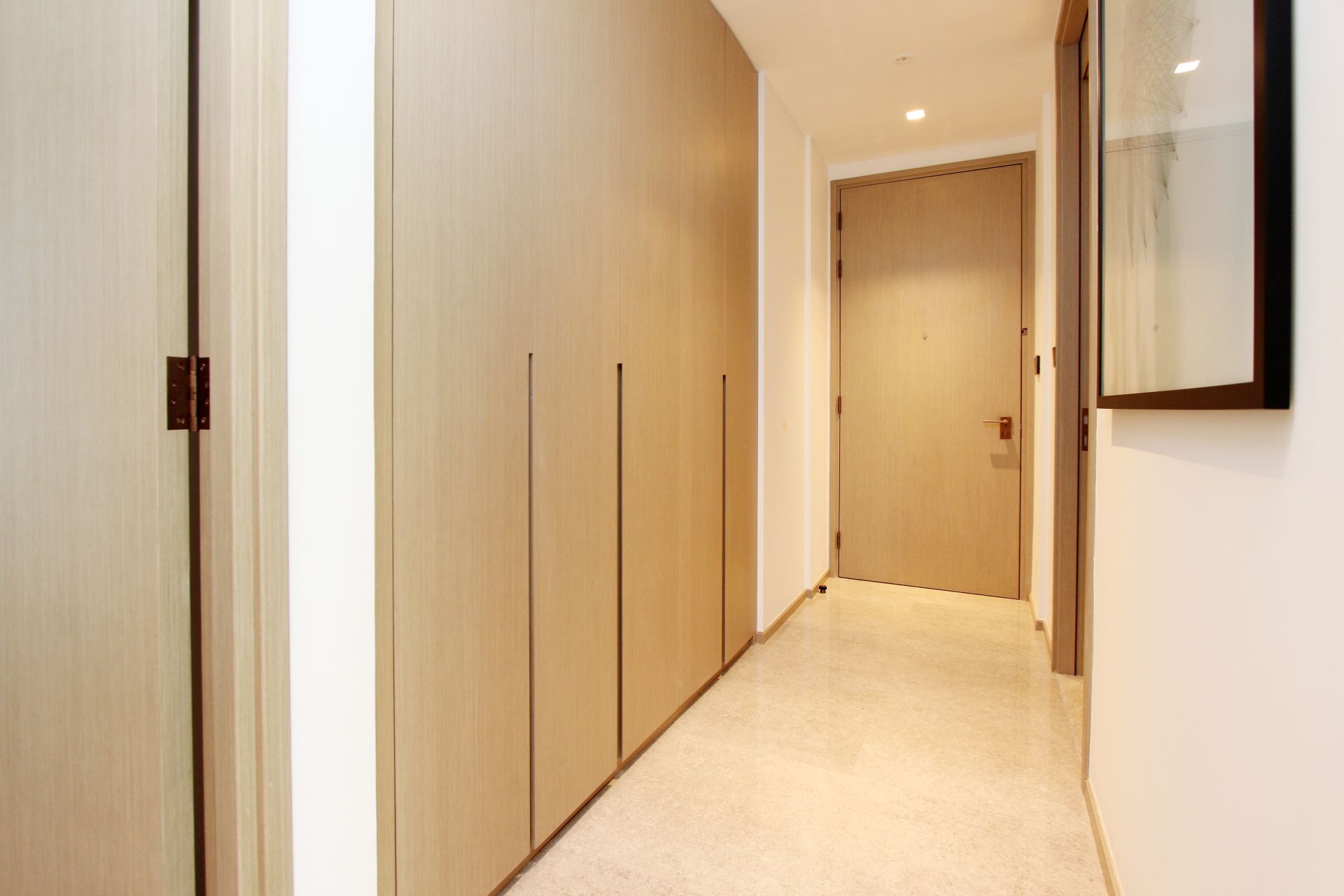 Huge Layout | Downtown View | Luxurious Living