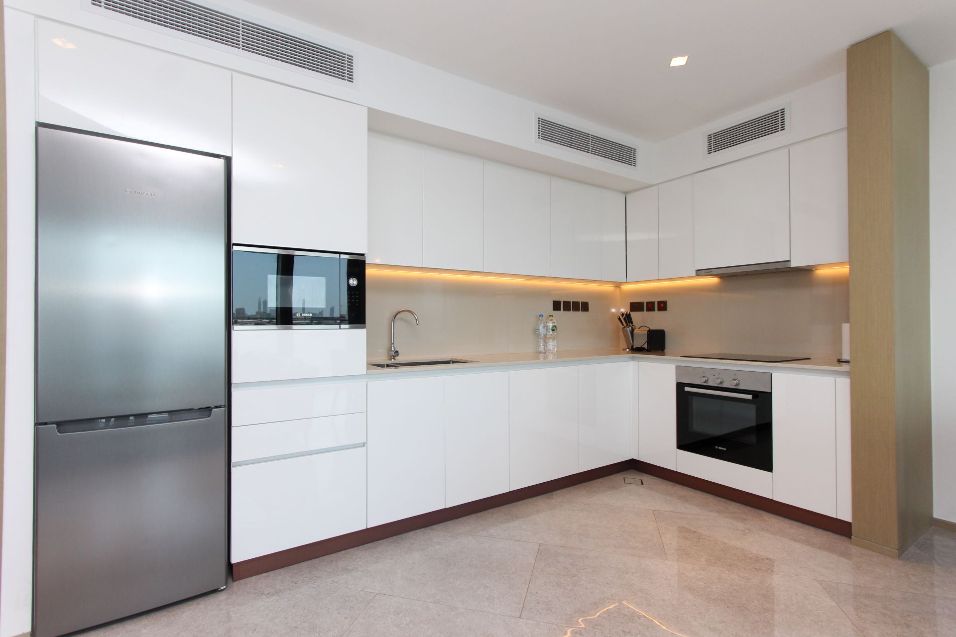 Huge Layout | Downtown View | Luxurious Living
