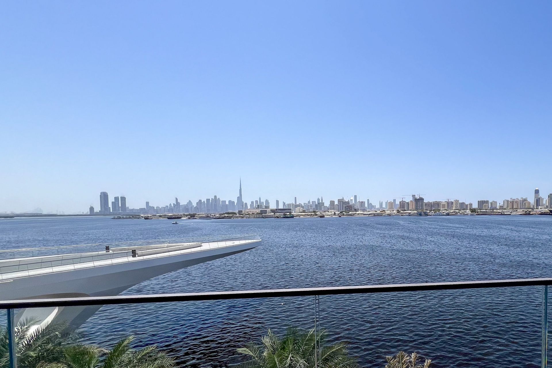 Huge Layout | Downtown View | Luxurious Living