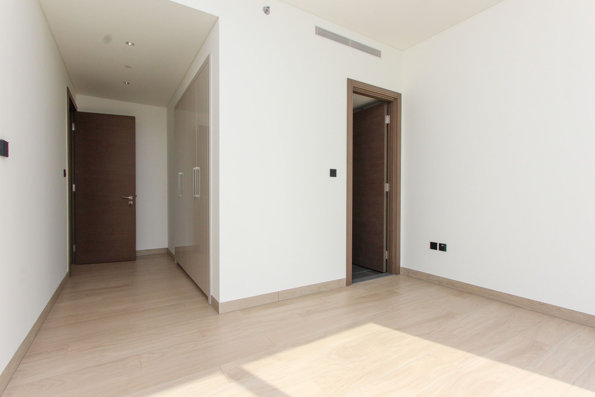 Full Lagoon and Downtown View | Genuine Resale