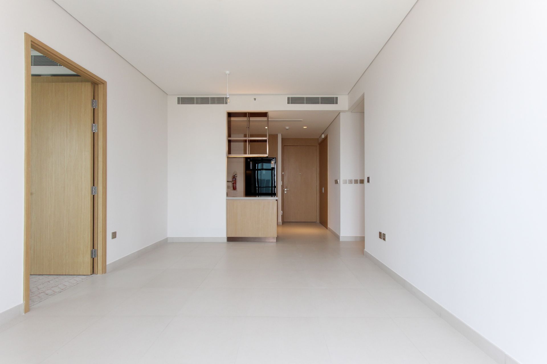 Direct Mall Access | Burj Khalifa View | Vacant