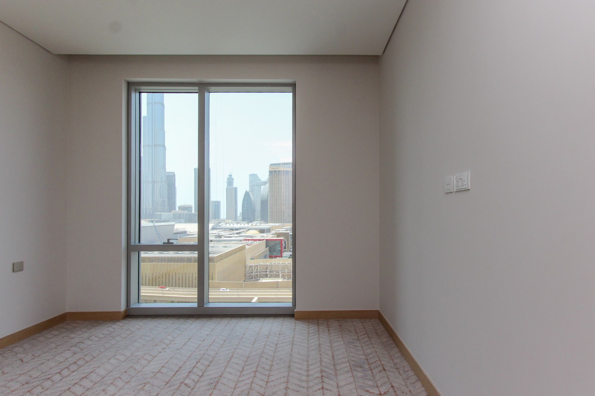 Direct Mall Access | Burj Khalifa View | Vacant