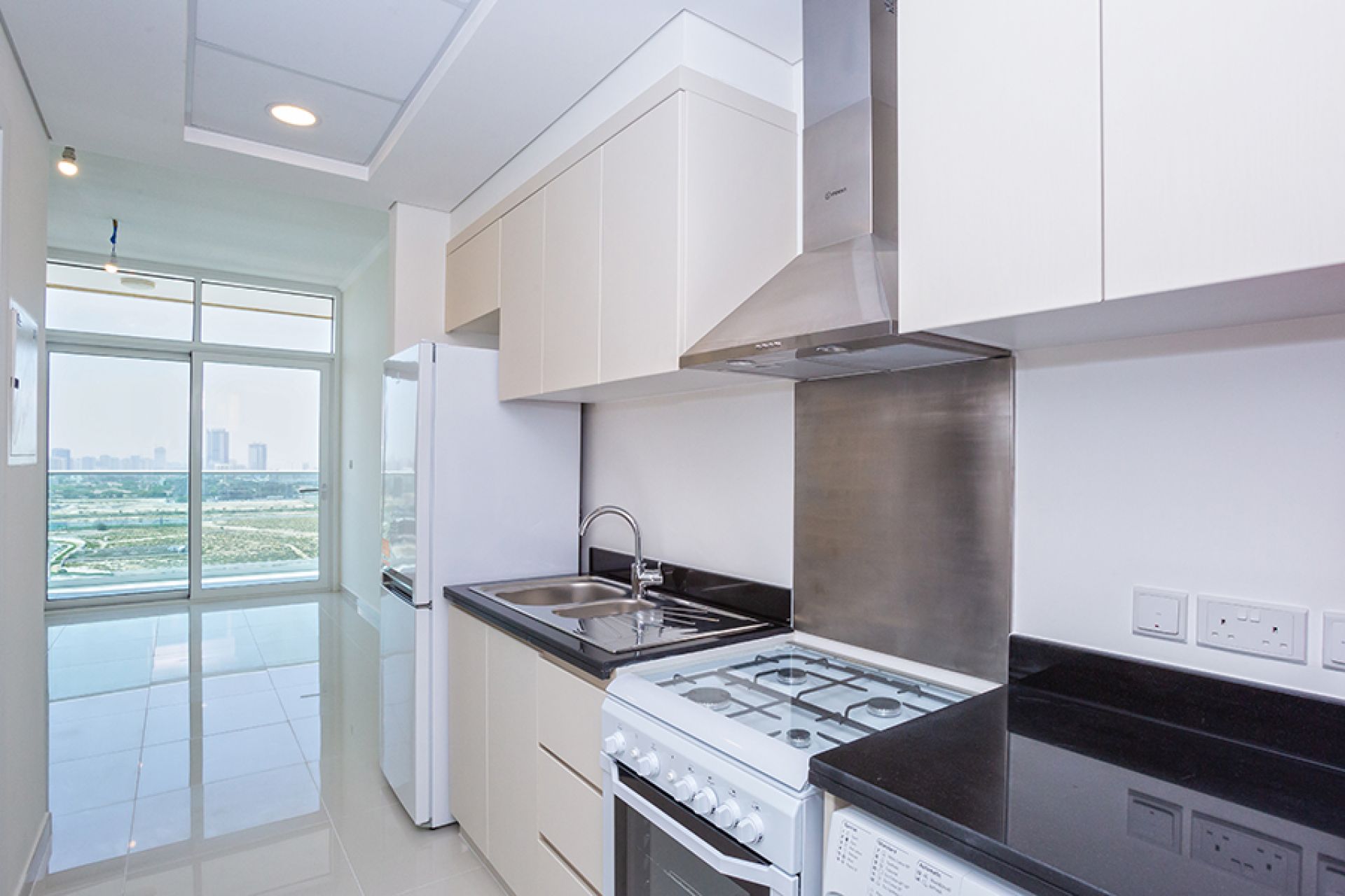 SPACIOUS | UNFURNISHED | VACANT SOON