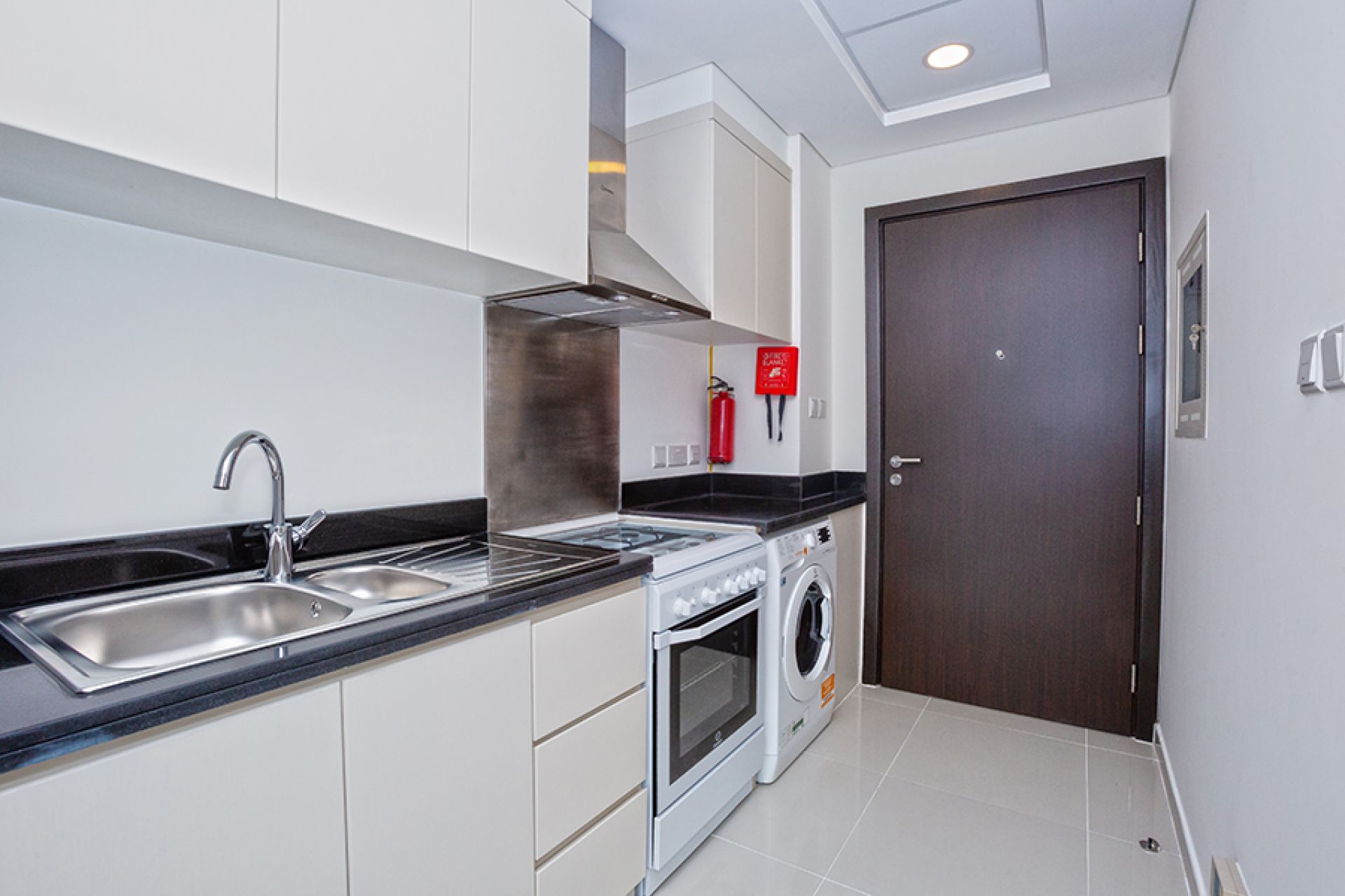 SPACIOUS | UNFURNISHED | VACANT SOON