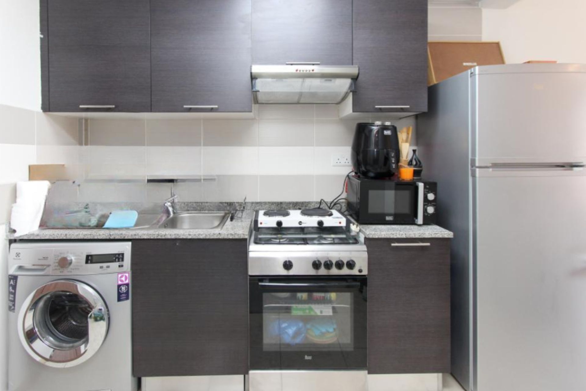 Furnished | Pool View | Multiple Cheques