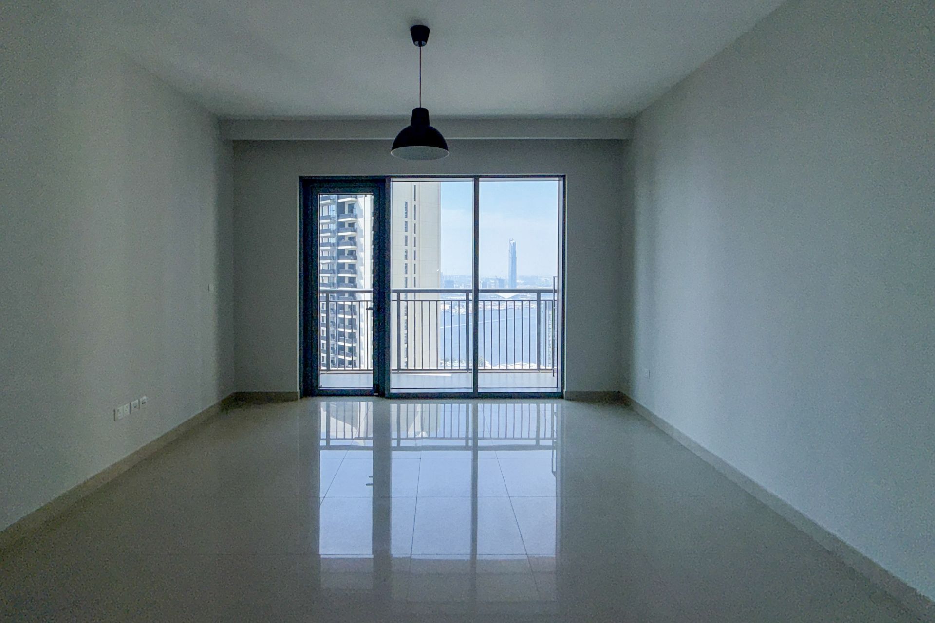 Canal and Park View | Vacant | Amazing layout