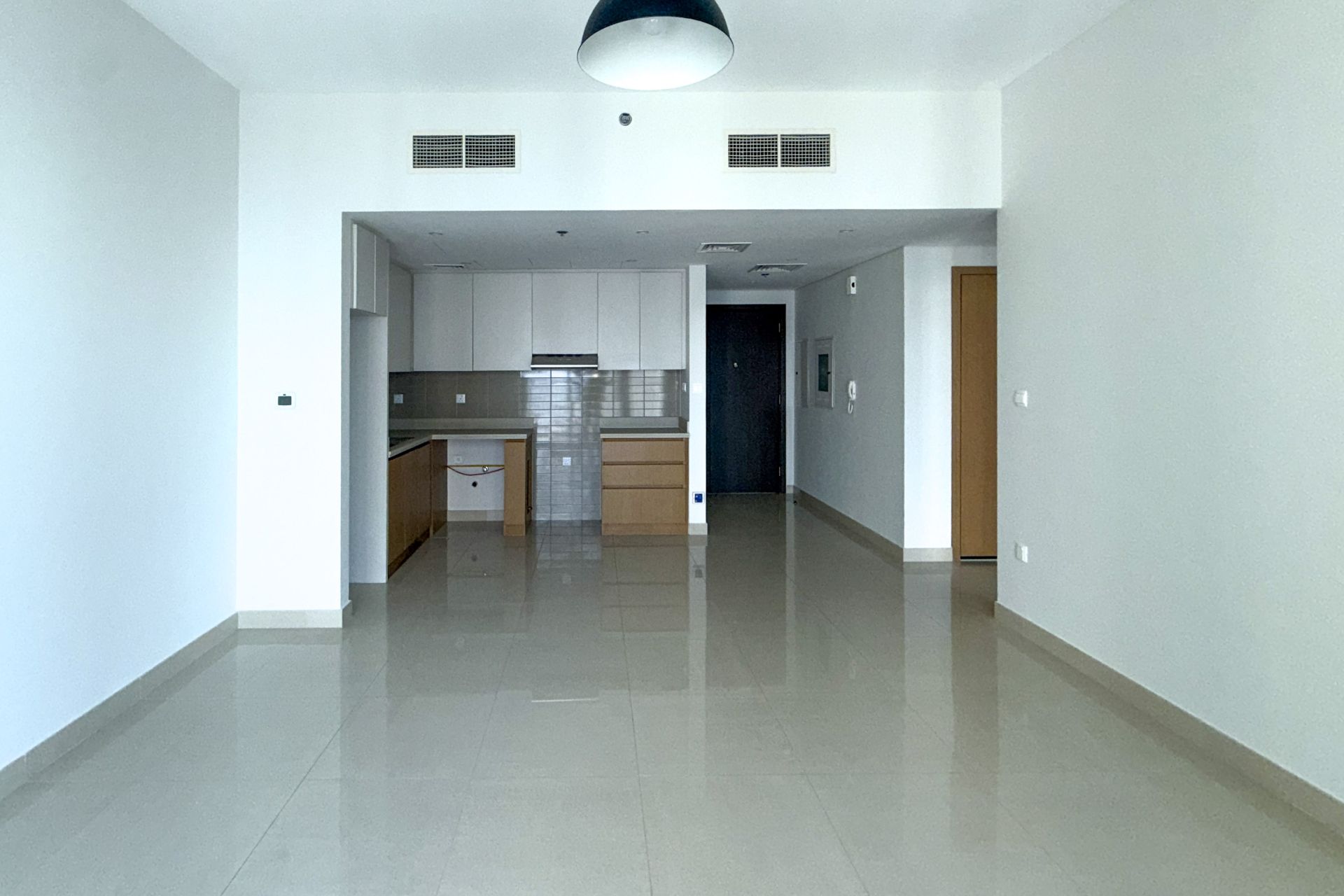 Canal and Park View | Vacant | Amazing layout