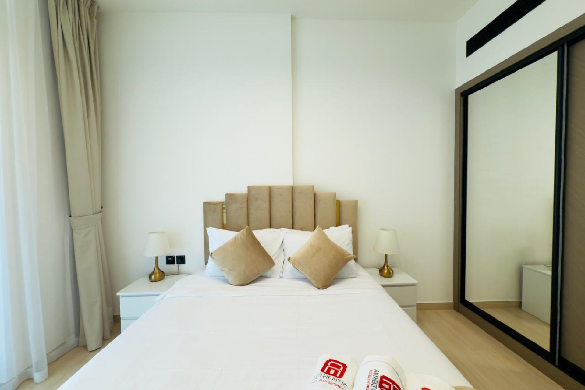 Fully Furnished | Mid Floor | Vacant