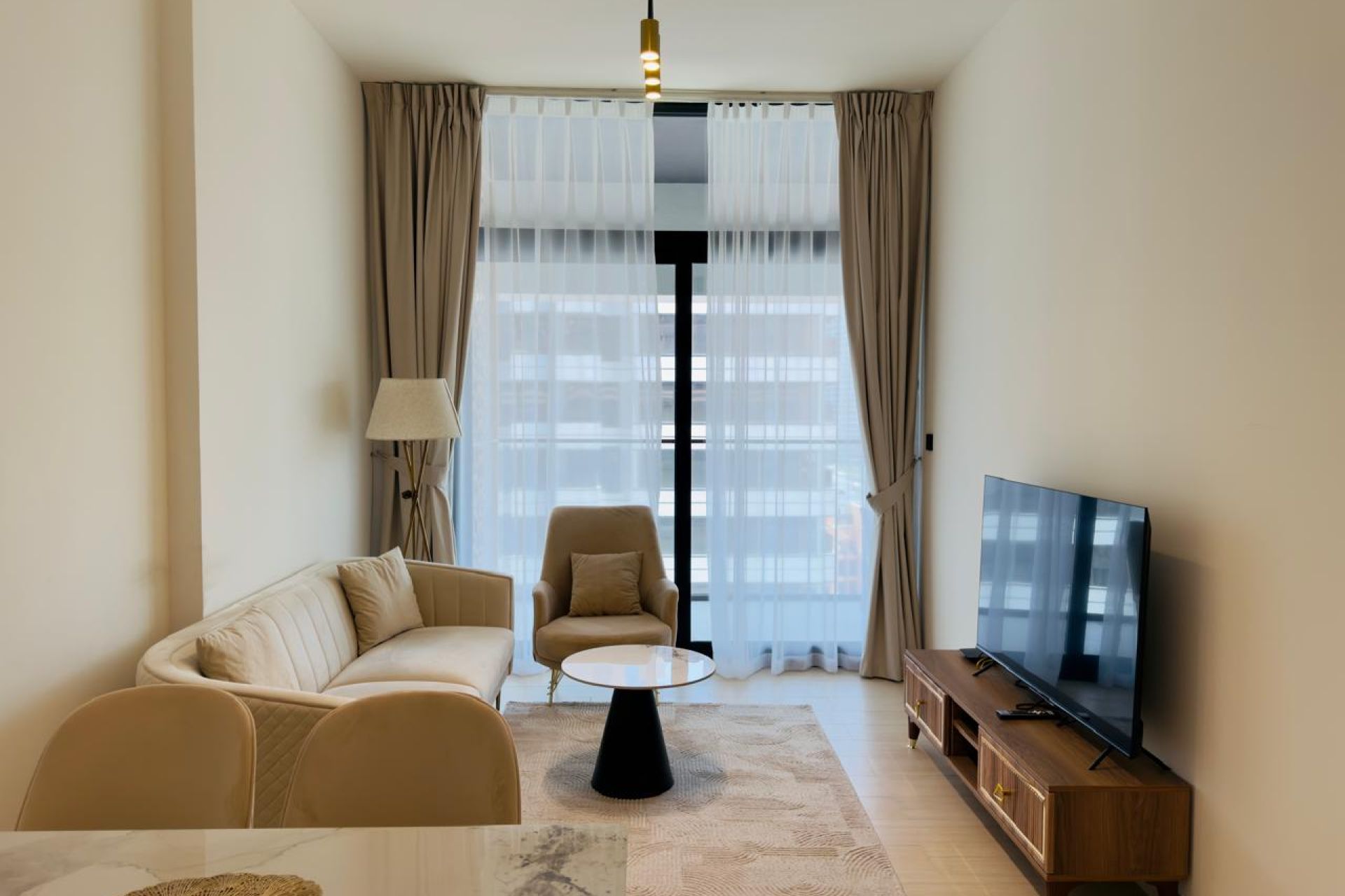 Fully Furnished | Mid Floor | Vacant
