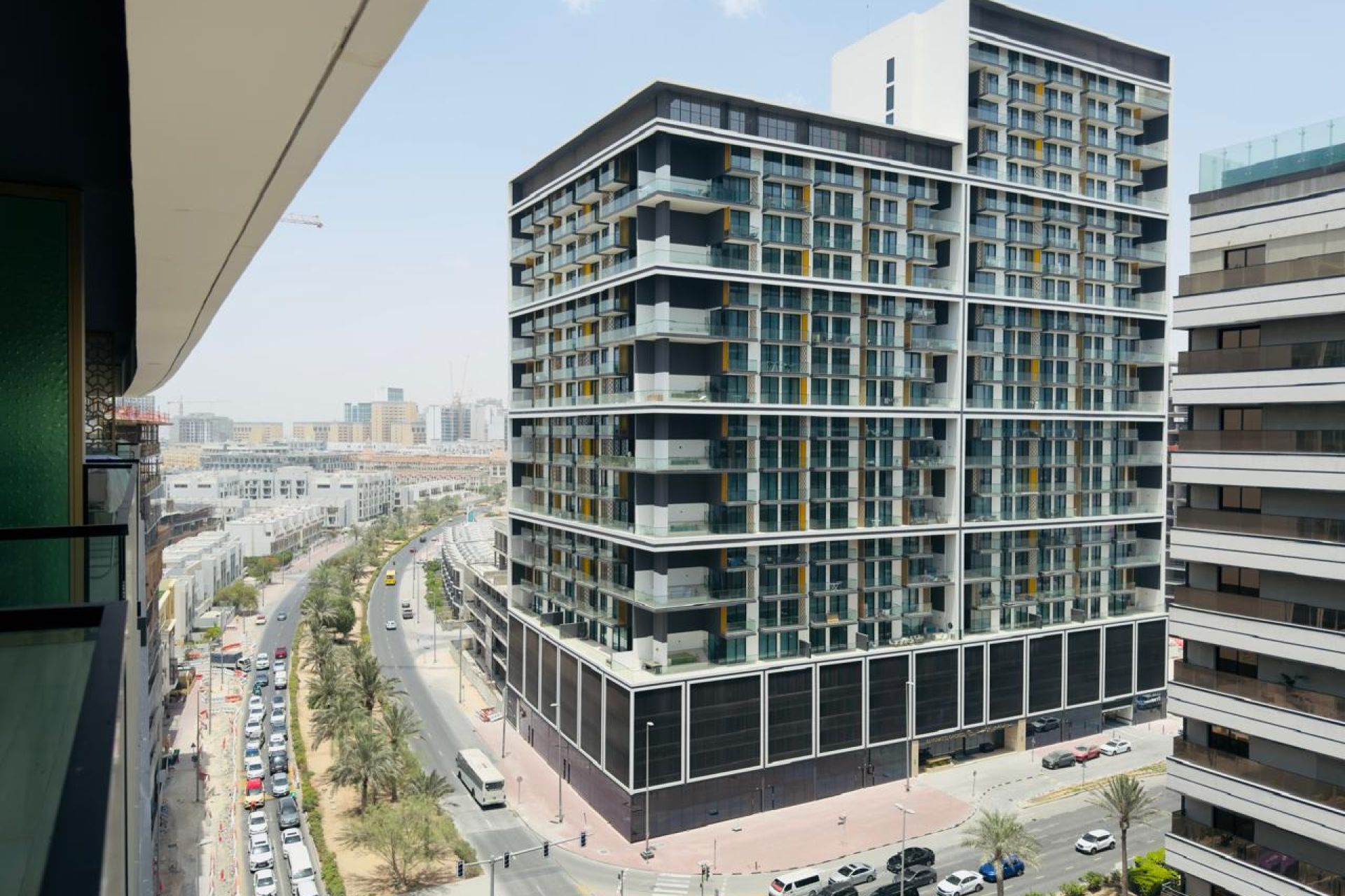 Fully Furnished | Mid Floor | Vacant