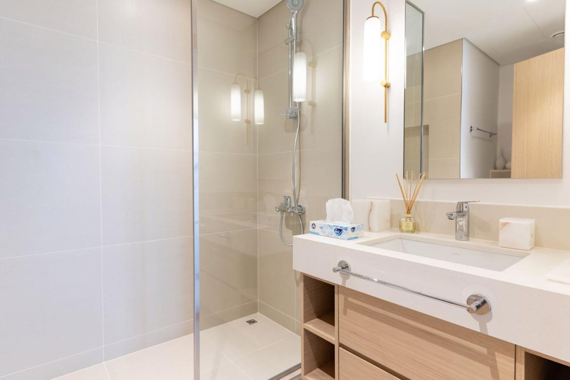 FULLY FURNISHED | BURJ VIEW | VACANT