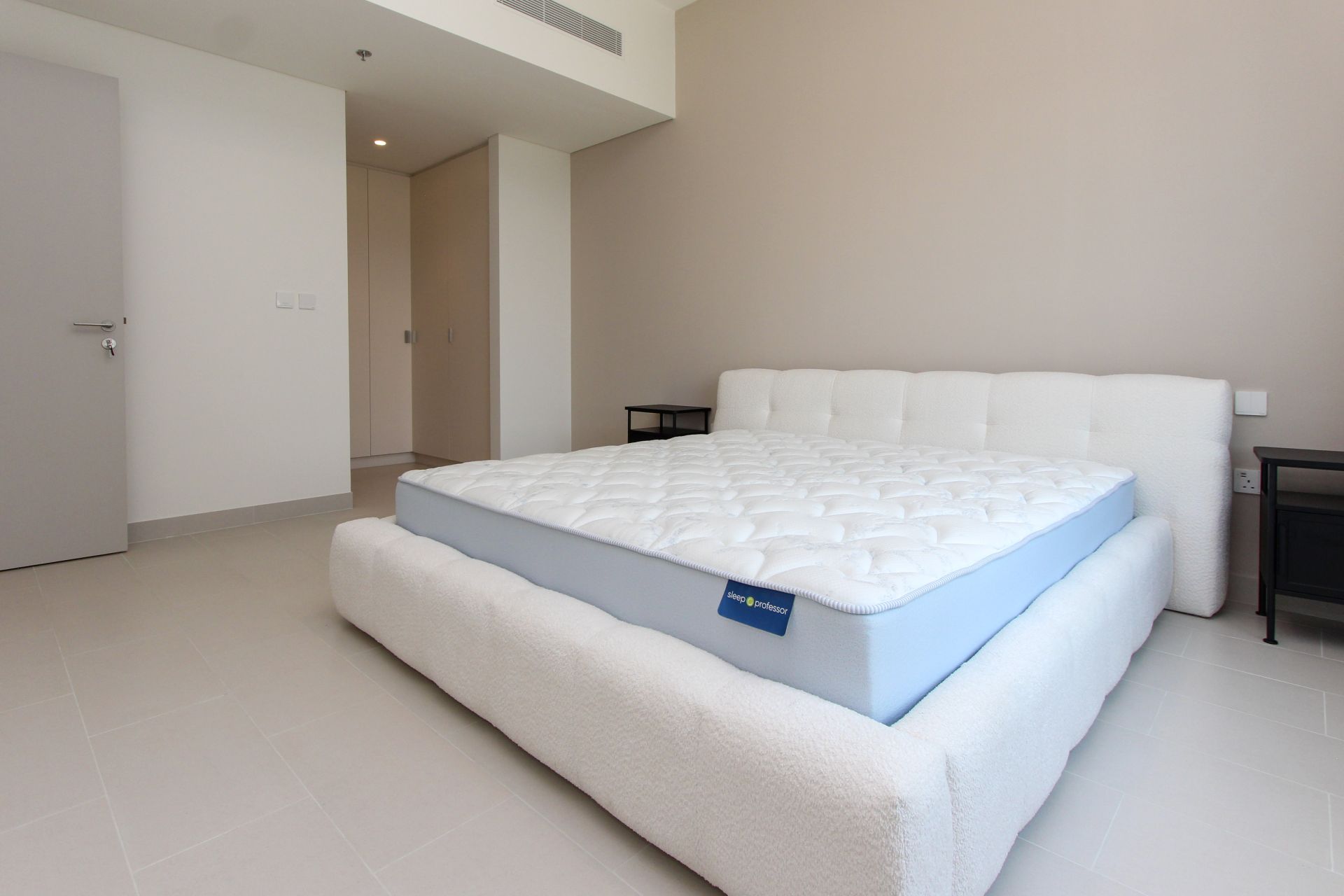 Pool View | Unfurnished | Vacant