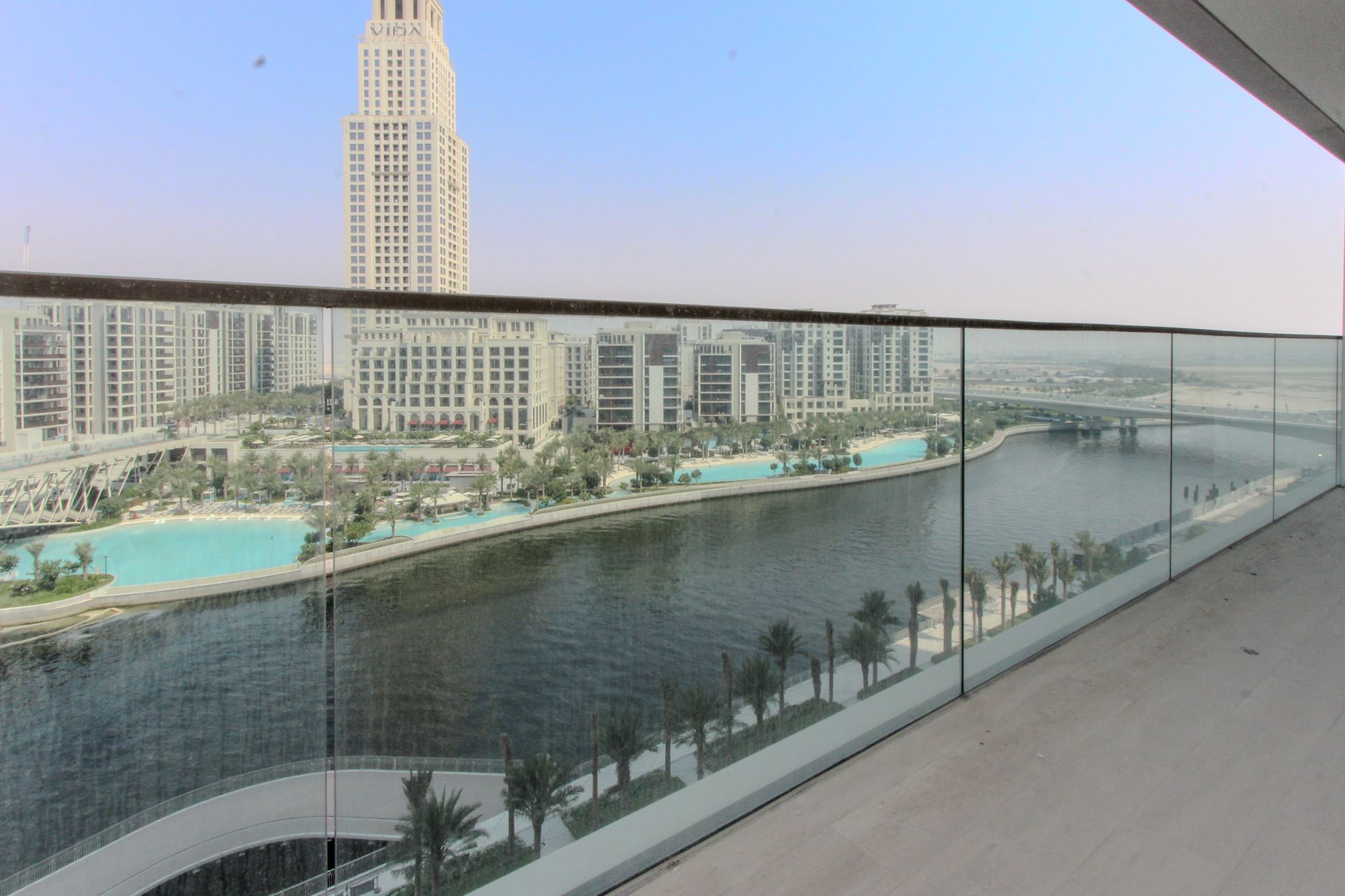 Full Canal View | White Goods | 2 Balconies