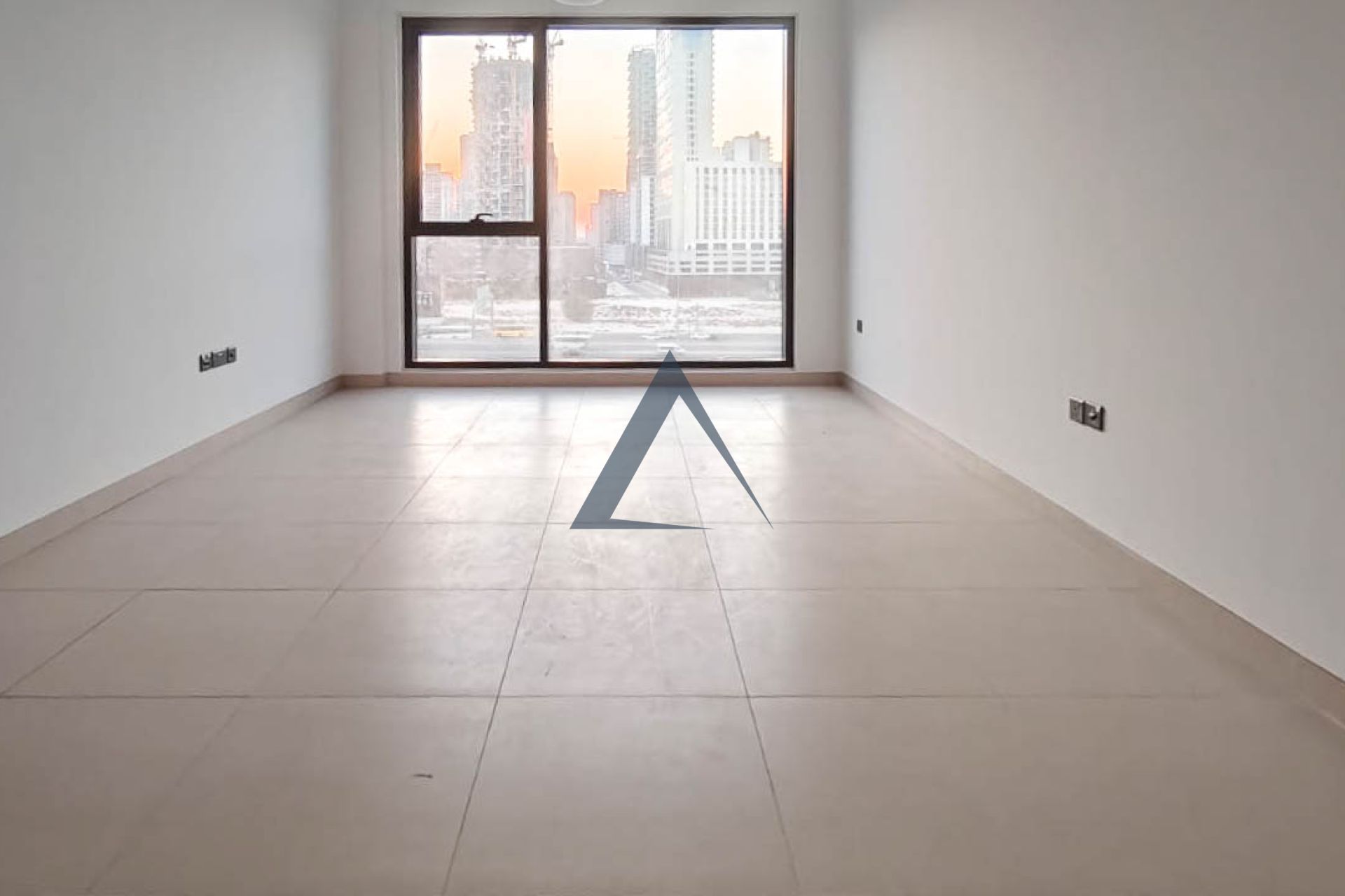 Spacious 2 BR | Balcony | Ready to Move