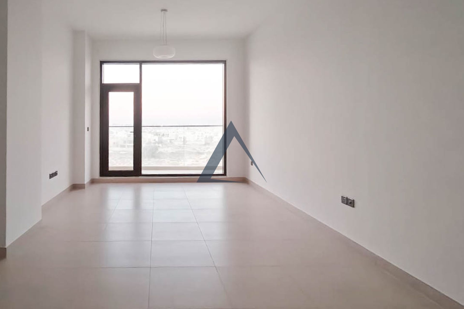 Vacant 3BR | Spacious Layout | Well-Maintained Building