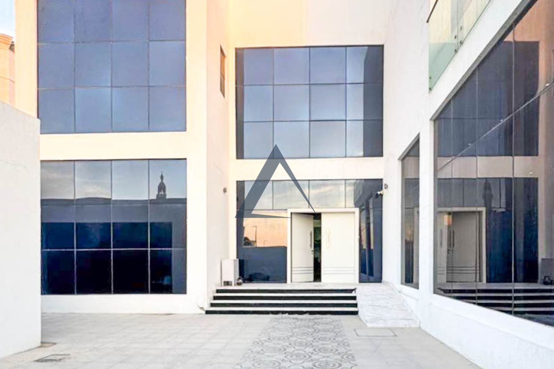 Furnished | Private Gym | Modern Style