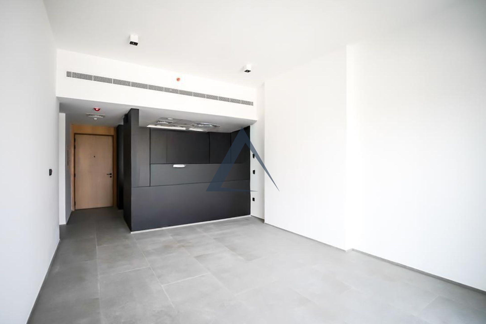 Community View | Prime Location | Spacious Unit