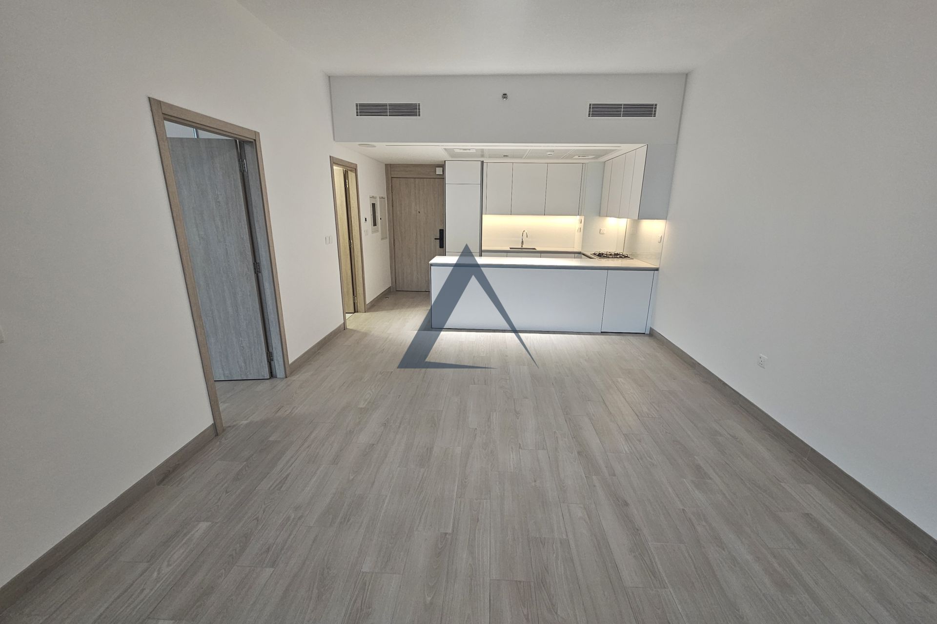 Stunning VIEW | BRAND NEW | FULLY FITTED