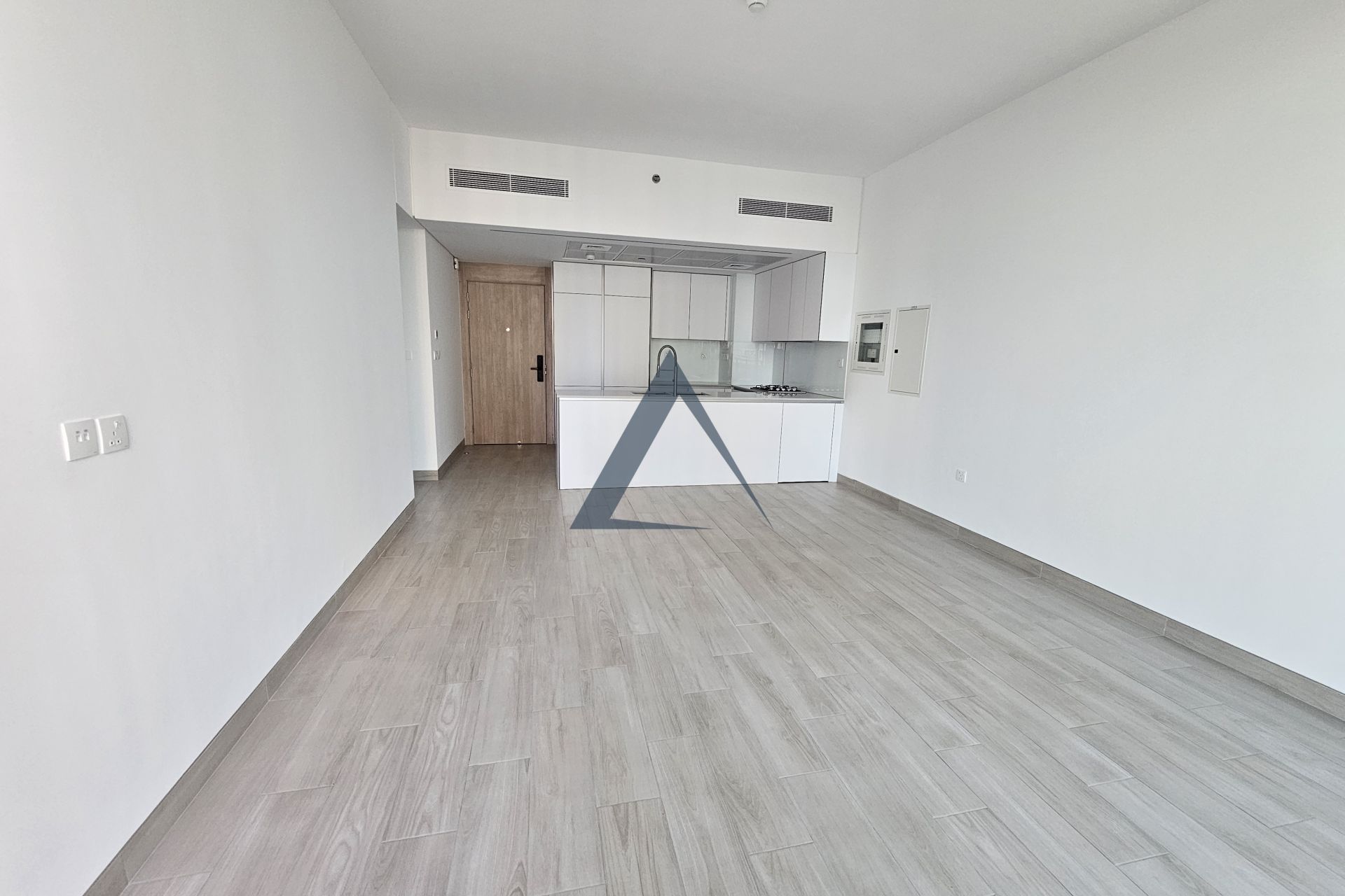 LUXURIOUS FINISH | SPACIOUS LAYOUT | BRAND NEW