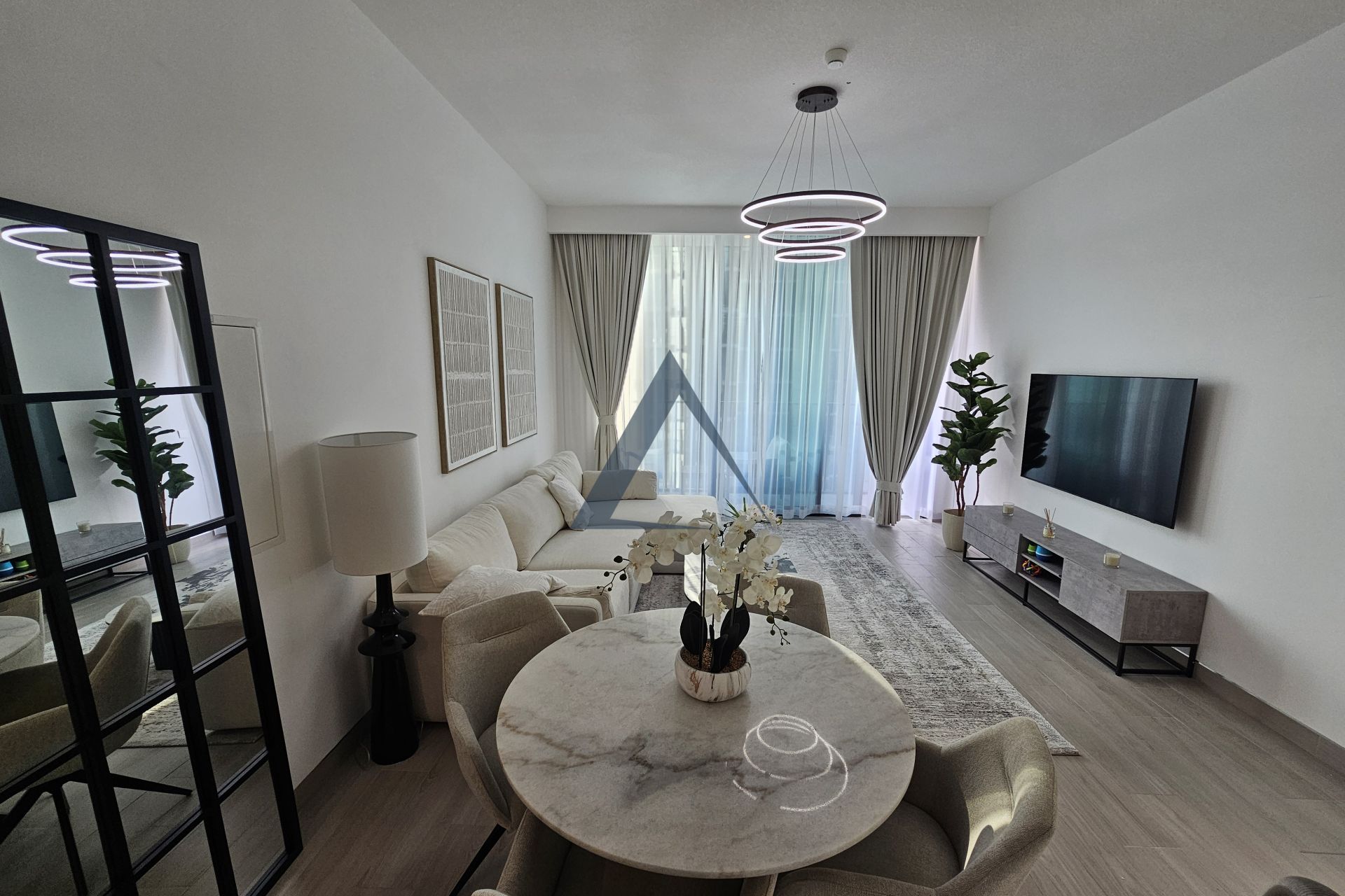 LUXURIOUS FINISH | FULLY FURNISHED | MODERN LIVING